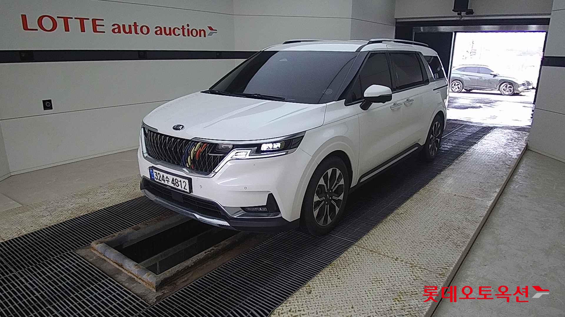 Kia Carnival id 2637527 из Кореи 14