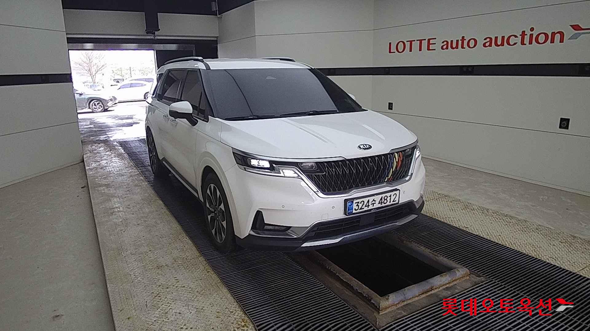 Kia Carnival id 2637527 из Кореи 15