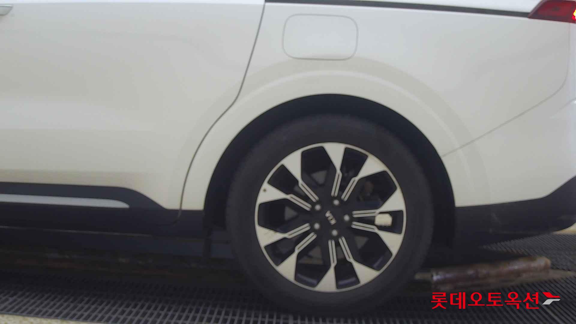 Kia Carnival id 2637527 из Кореи 22