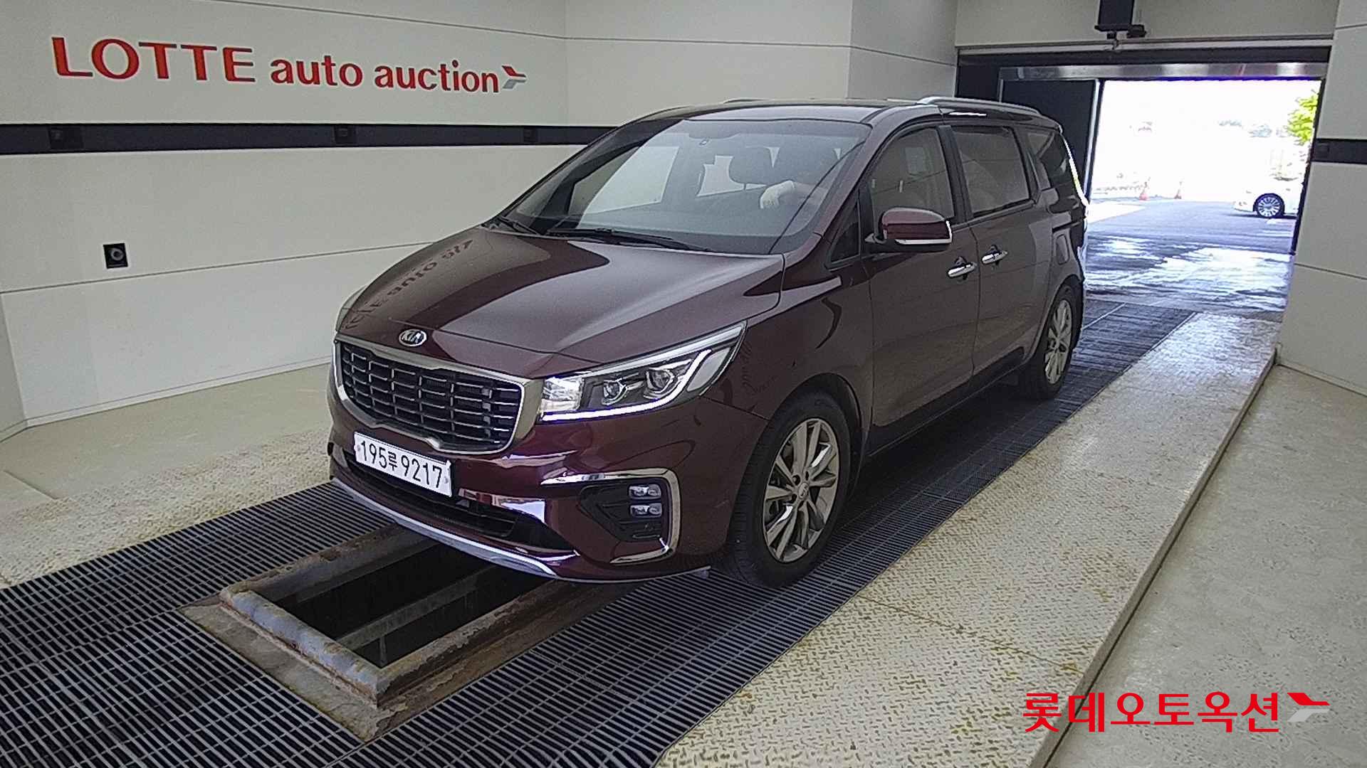 Kia Carnival id 2684538 из Кореи 14
