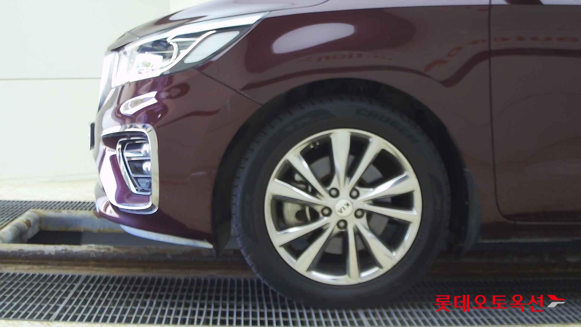 Kia Carnival id 2684538 из Кореи 21