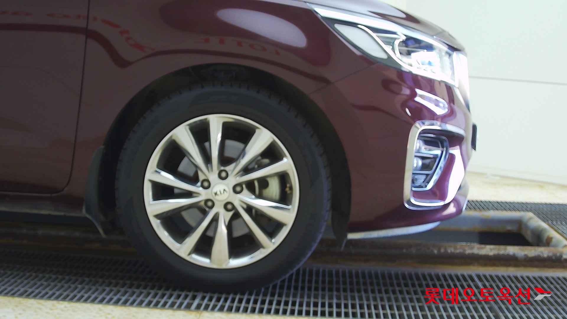 Kia Carnival id 2684538 из Кореи 23