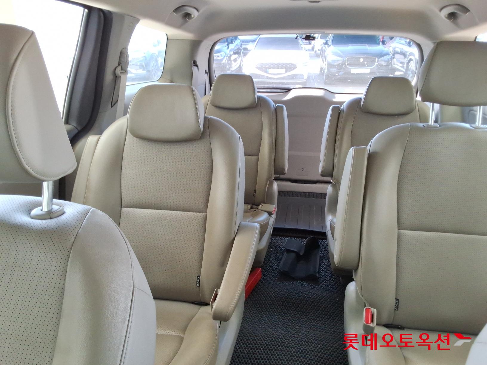 Kia Carnival id 2684538 из Кореи 32