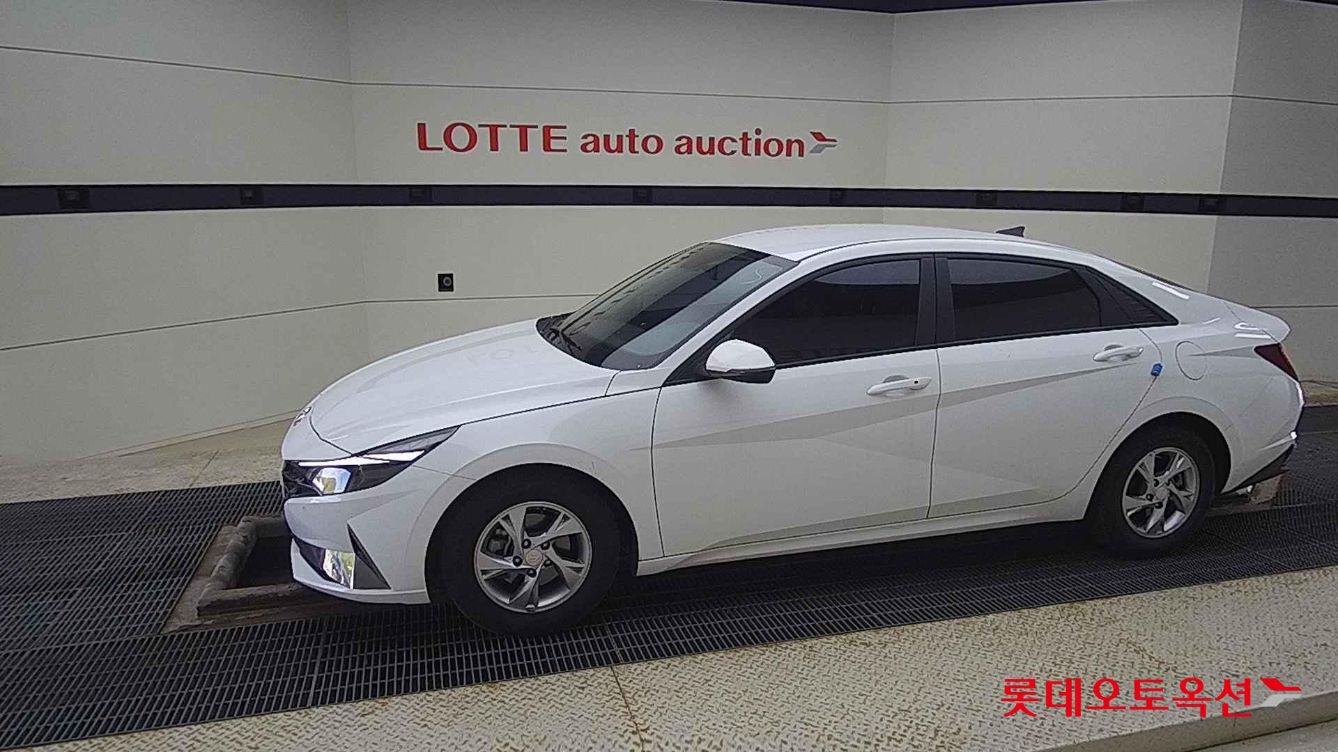Hyundai Avante id 2668399 из Кореи 12