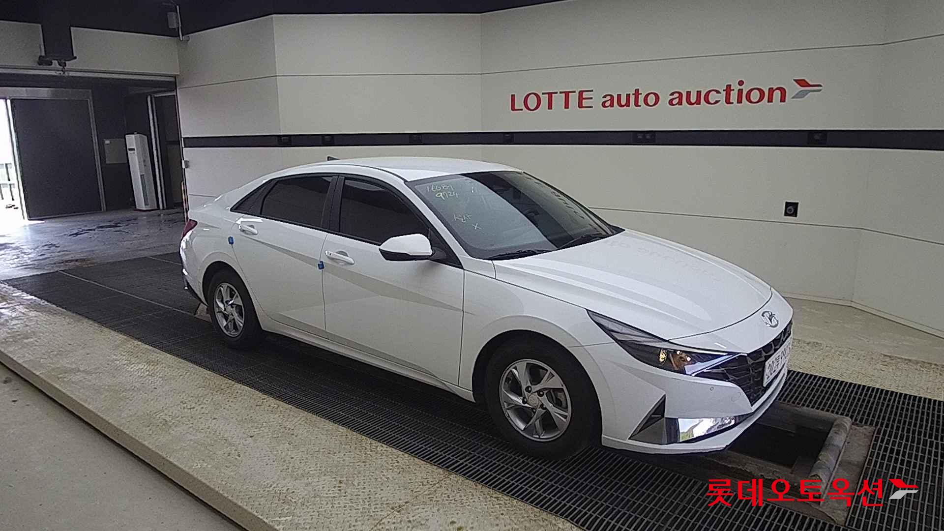 Hyundai Avante id 2668399 из Кореи 16