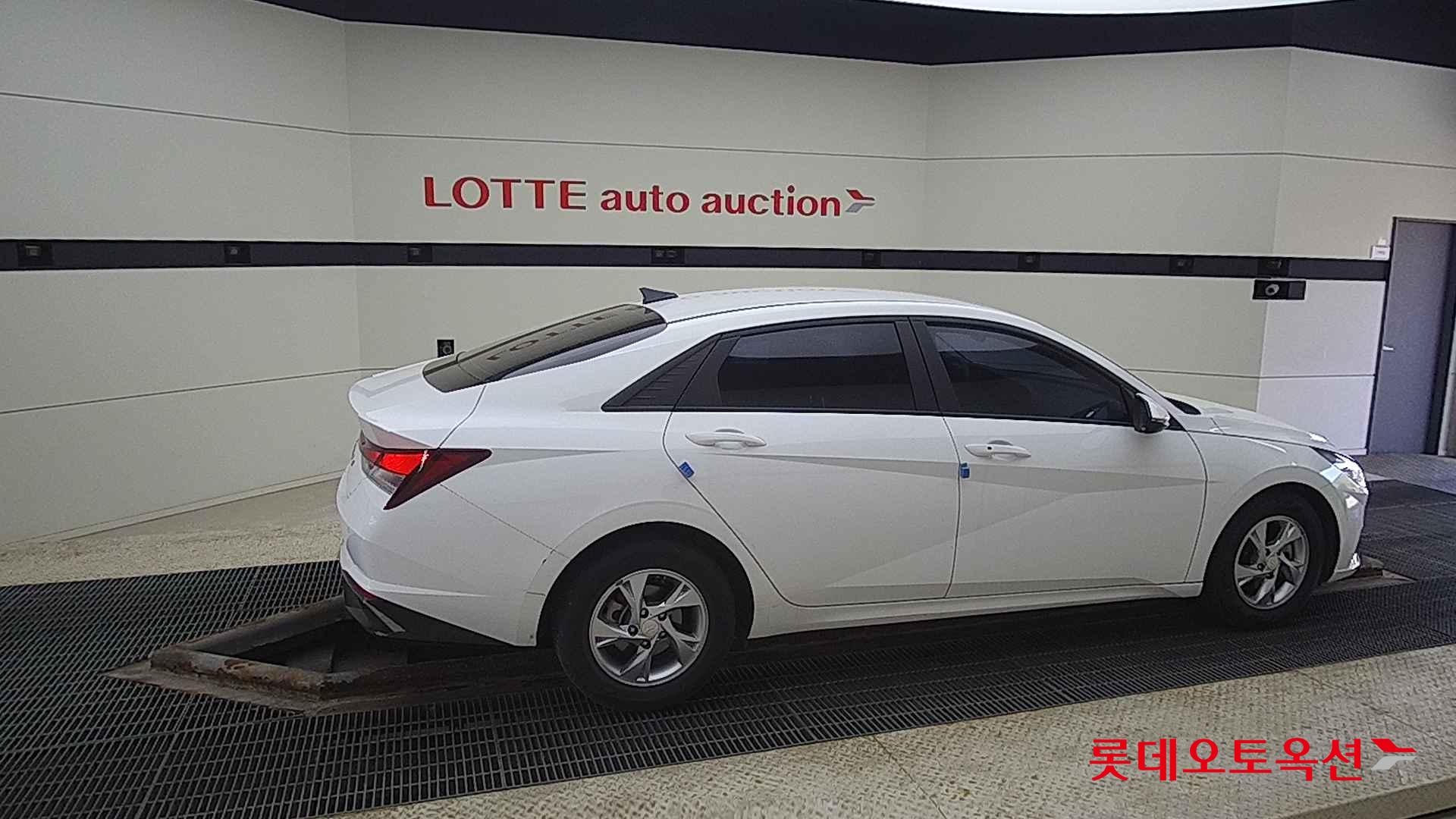Hyundai Avante id 2668399 из Кореи 18