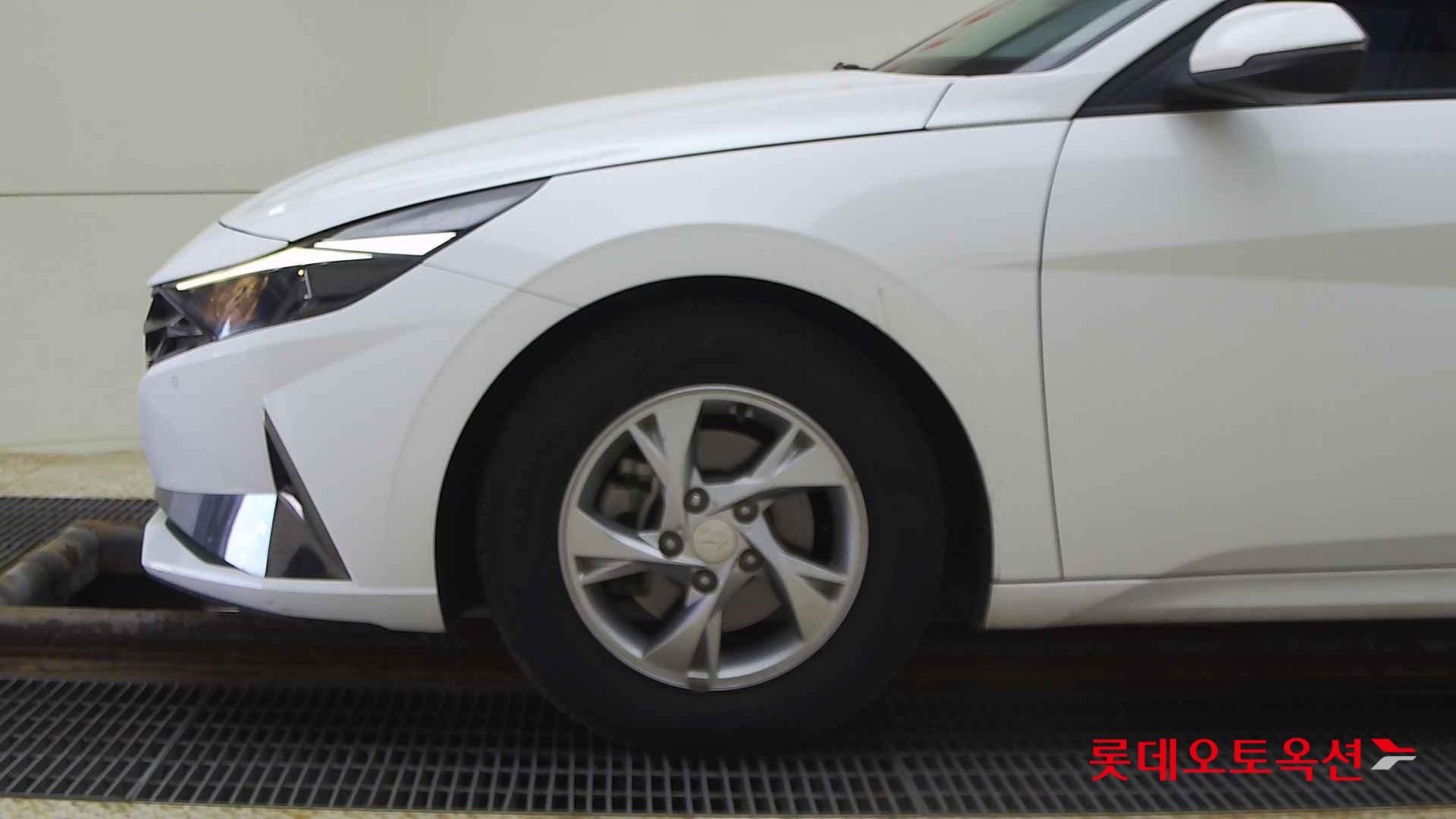 Hyundai Avante id 2668399 из Кореи 21