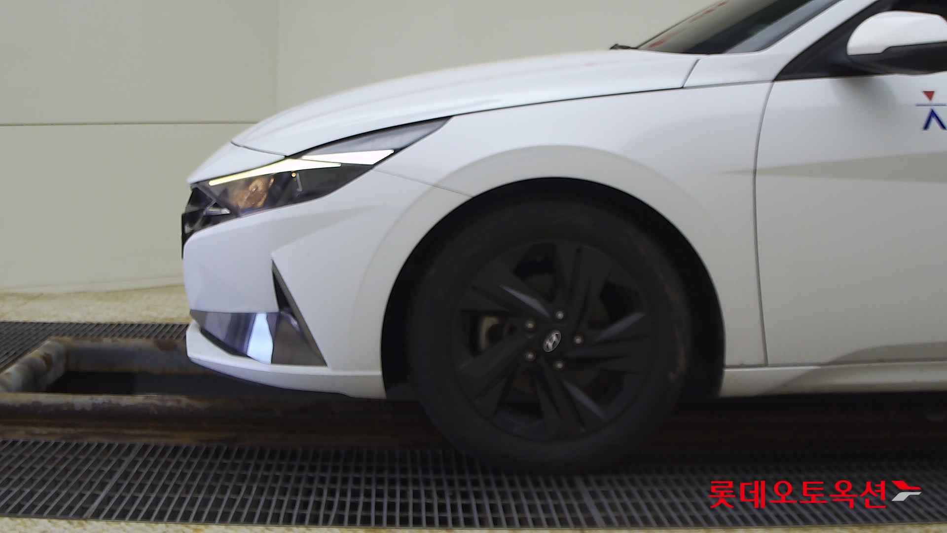 Hyundai Avante Hybrid id 2657939 из Кореи 21