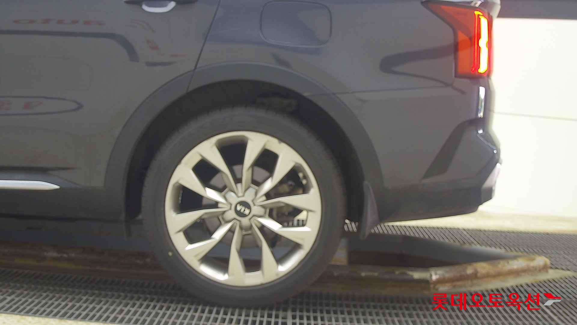 Kia Sorento id 2658015 из Кореи 22