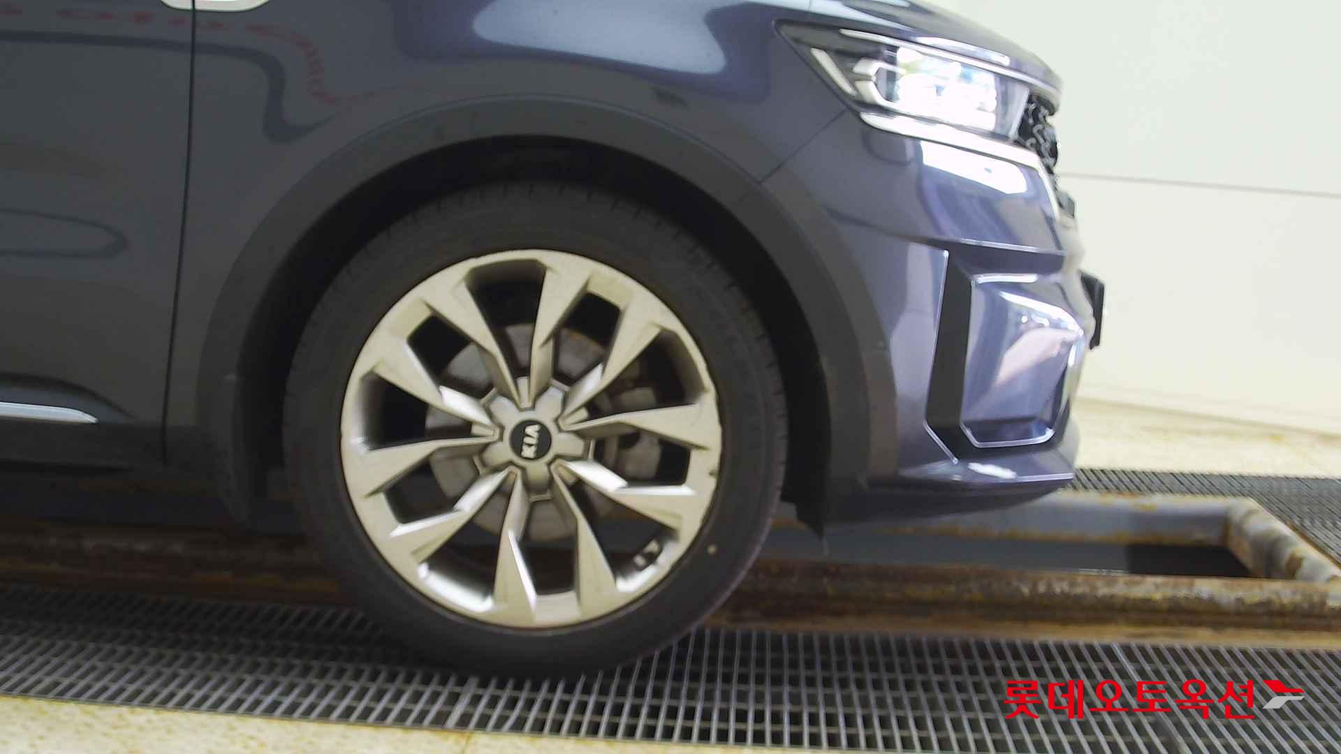 Kia Sorento id 2658015 из Кореи 23