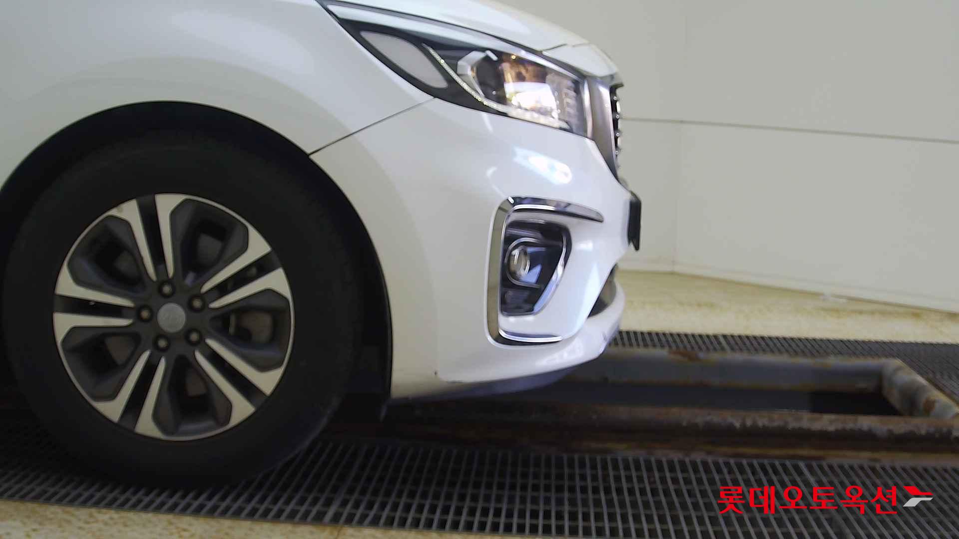 Kia Carnival id 2684547 из Кореи 23