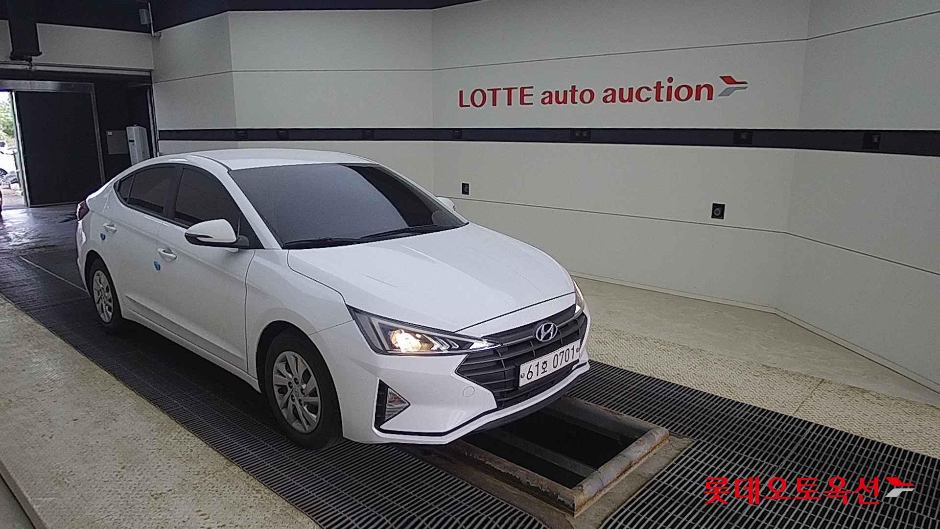 Hyundai Avante id 2704079 из Кореи 2