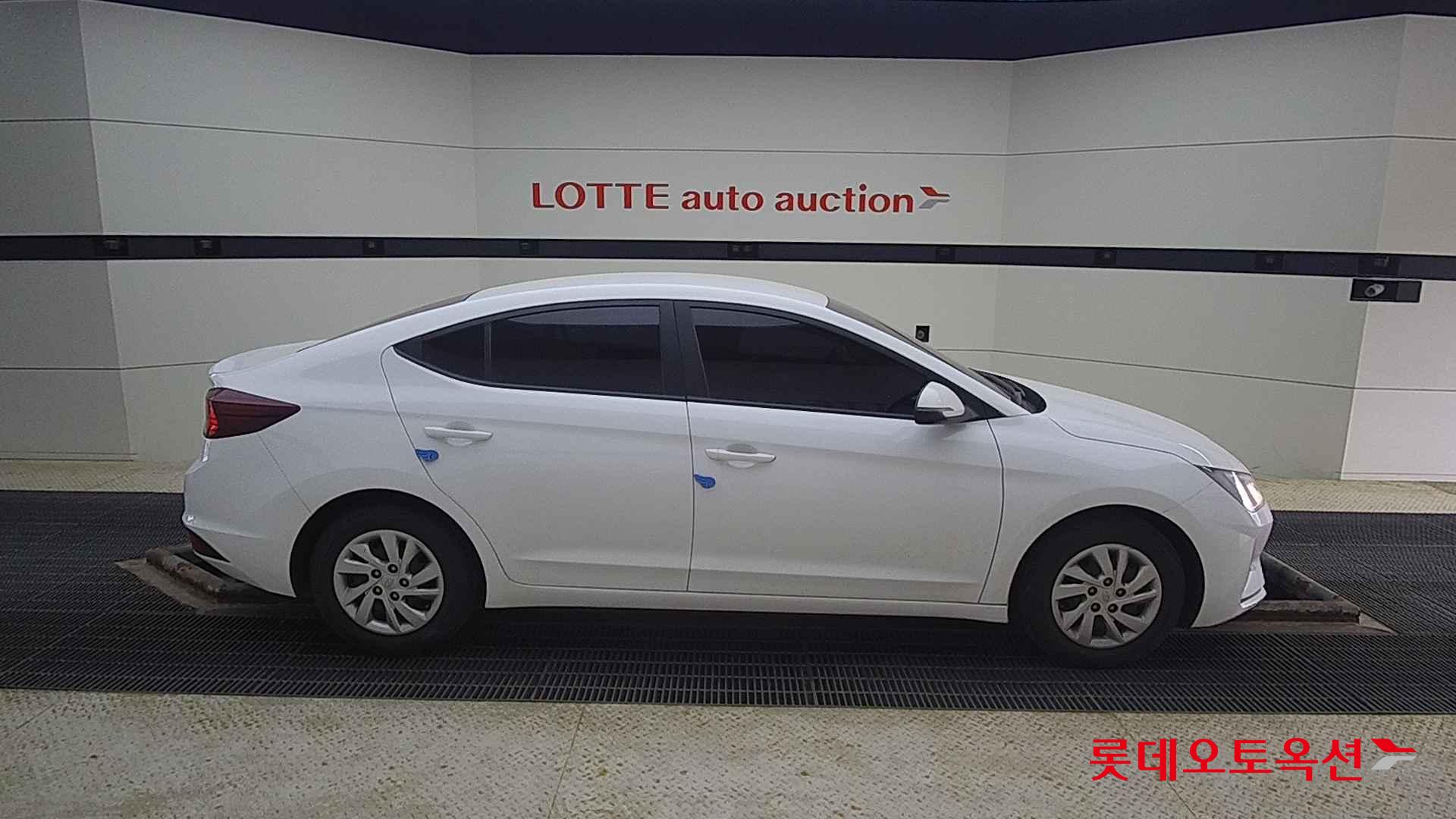 Hyundai Avante id 2704079 из Кореи 3