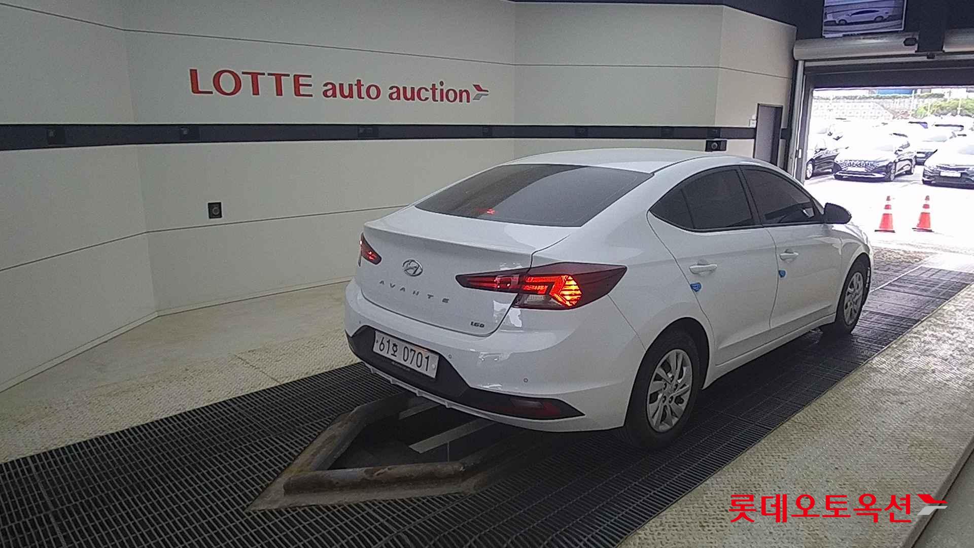 Hyundai Avante id 2704079 из Кореи 4