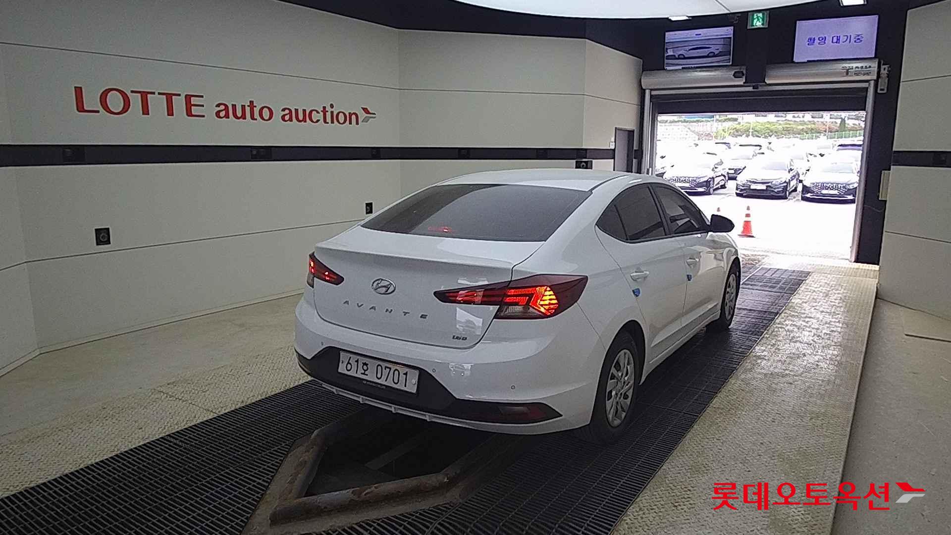 Hyundai Avante id 2704079 из Кореи 20