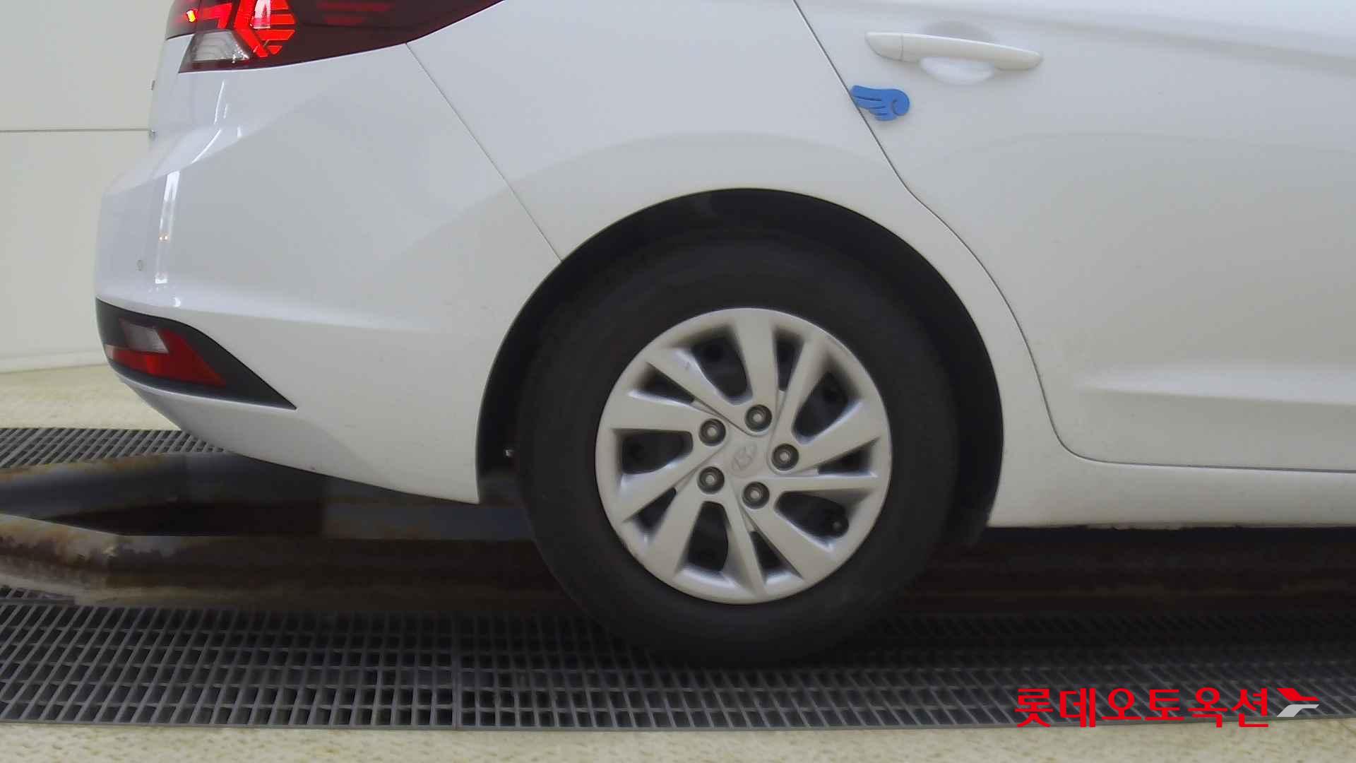 Hyundai Avante id 2704079 из Кореи 24