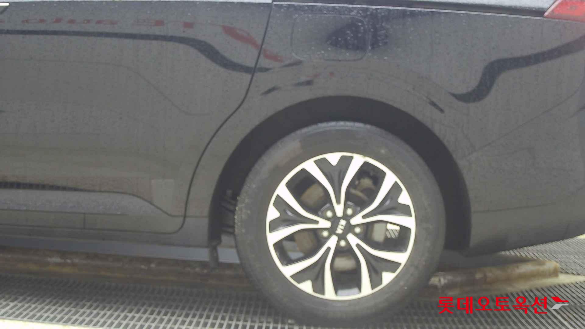 Kia Carnival id 2684552 из Кореи 22