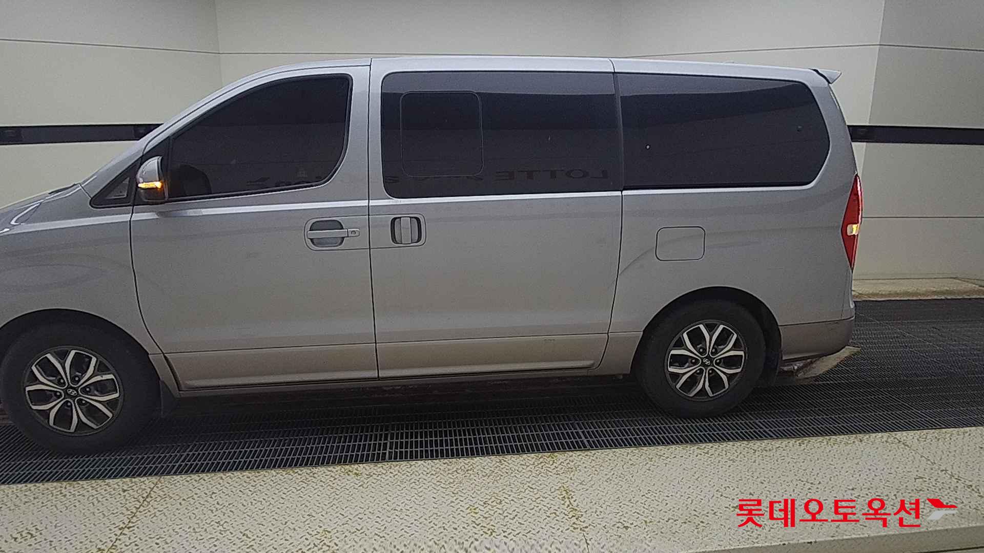 Hyundai Grand Starex id 2708640 из Кореи 7
