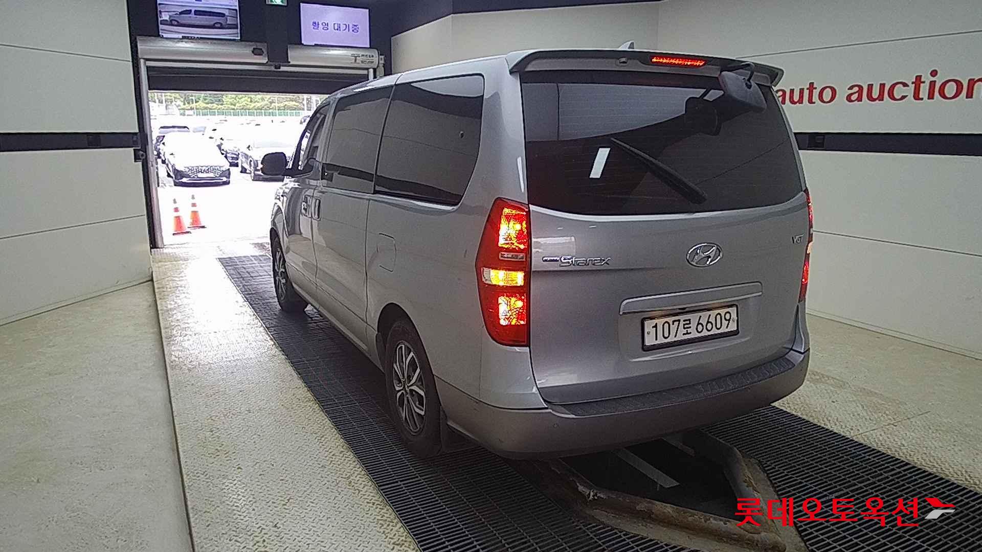 Hyundai Grand Starex id 2708640 из Кореи 9