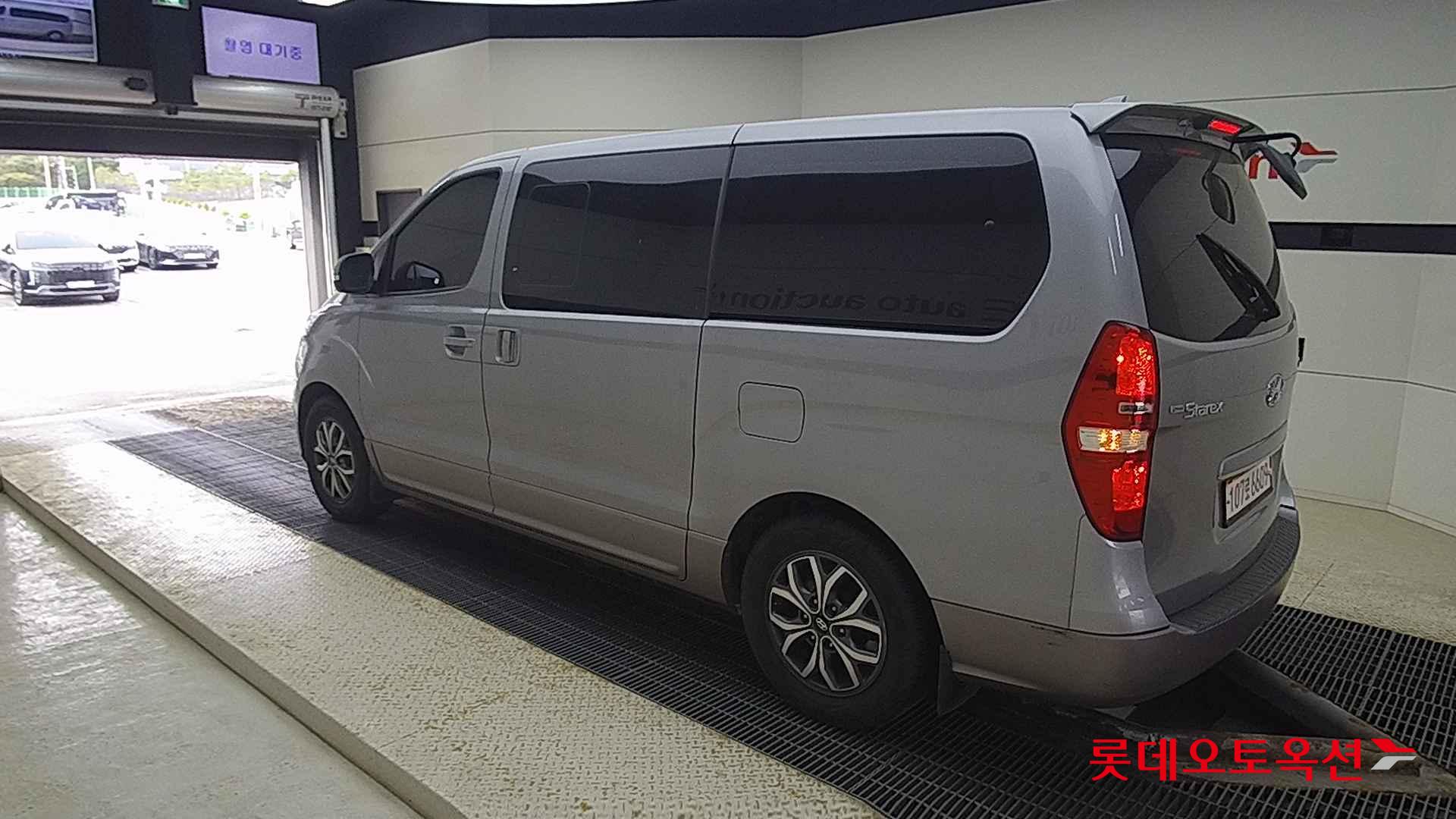 Hyundai Grand Starex id 2708640 из Кореи 10