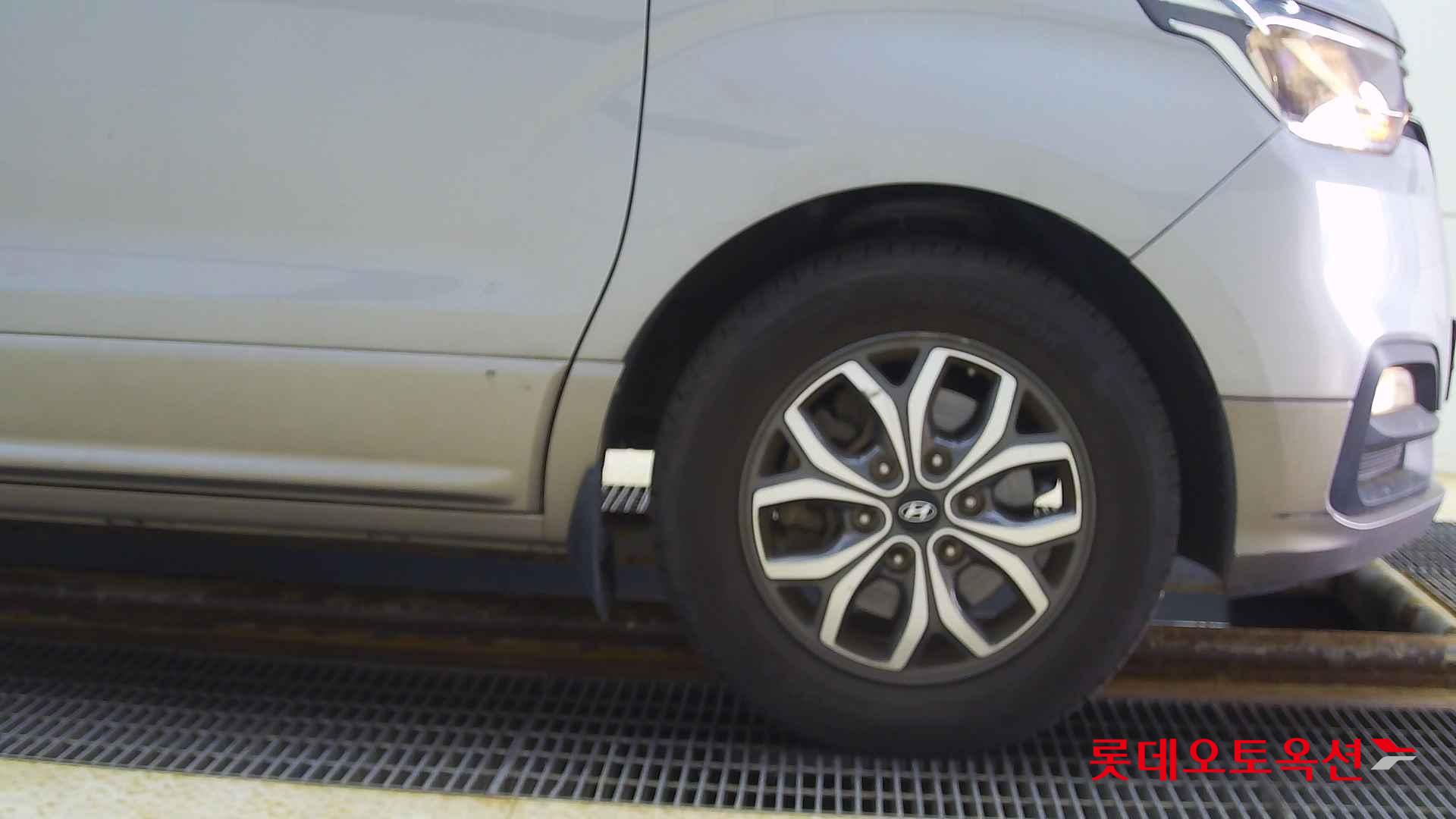 Hyundai Grand Starex id 2708640 из Кореи 23