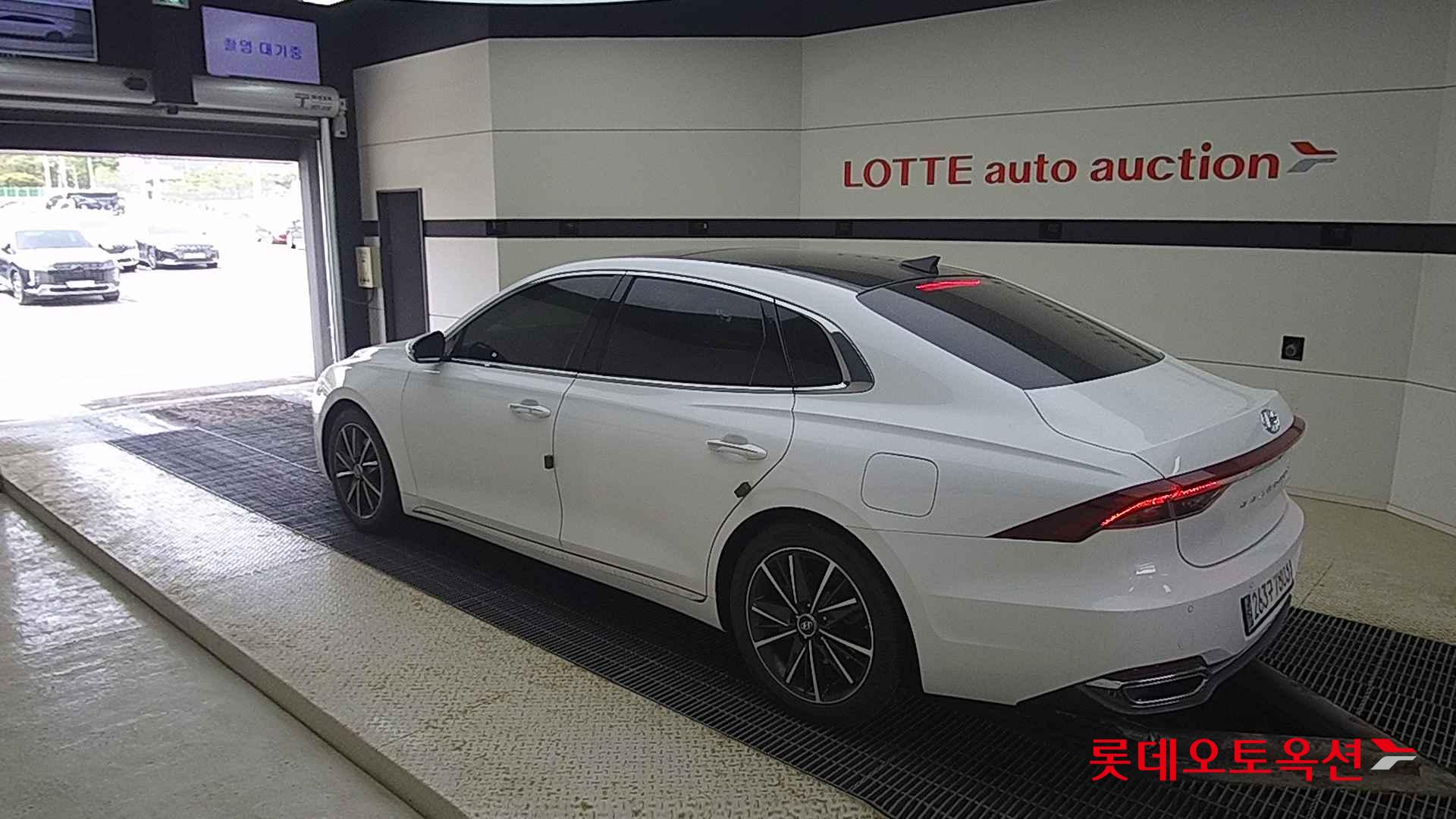 Hyundai Grandeur id 2703989 из Кореи 10