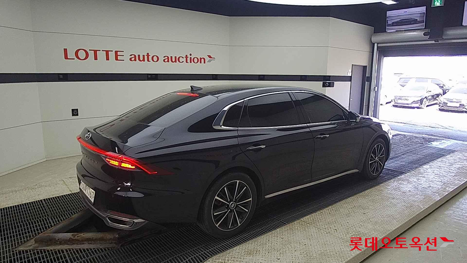 Hyundai Grandeur id 2684489 из Кореи 19