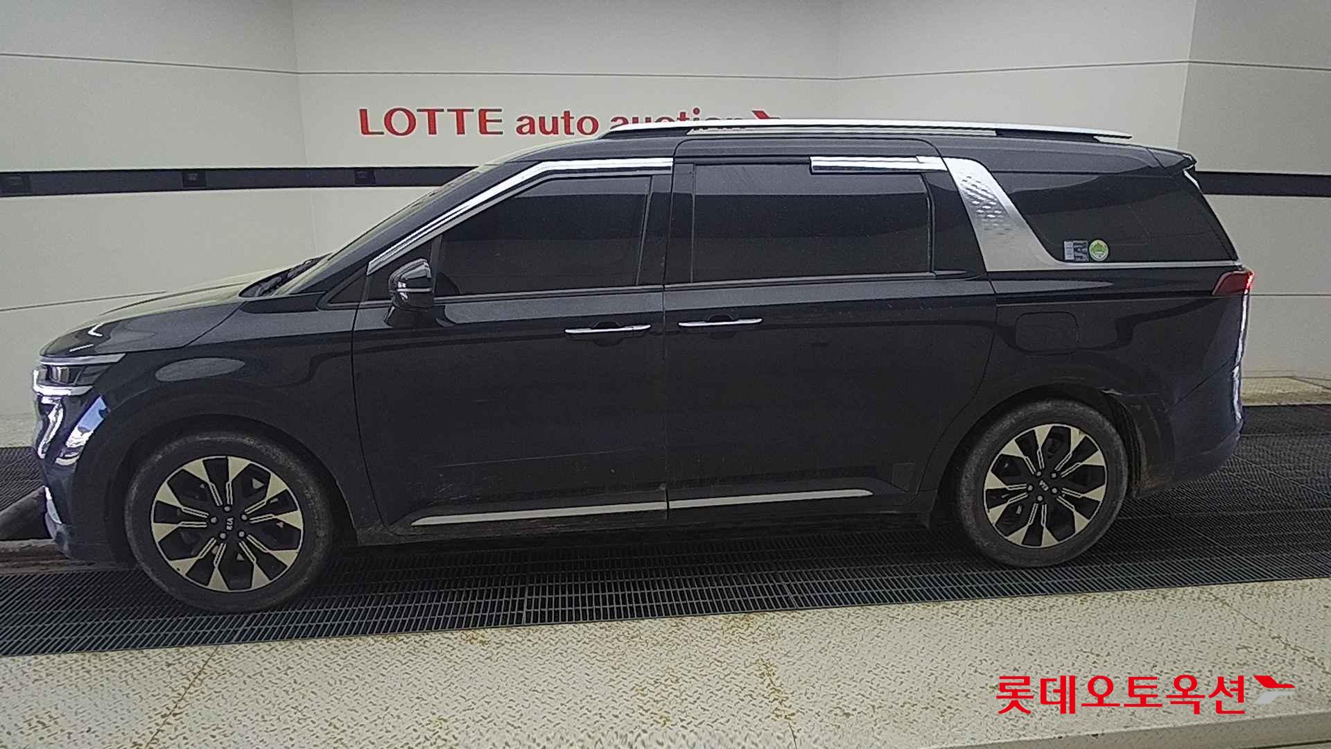 Kia Carnival id 2698293 из Кореи 7