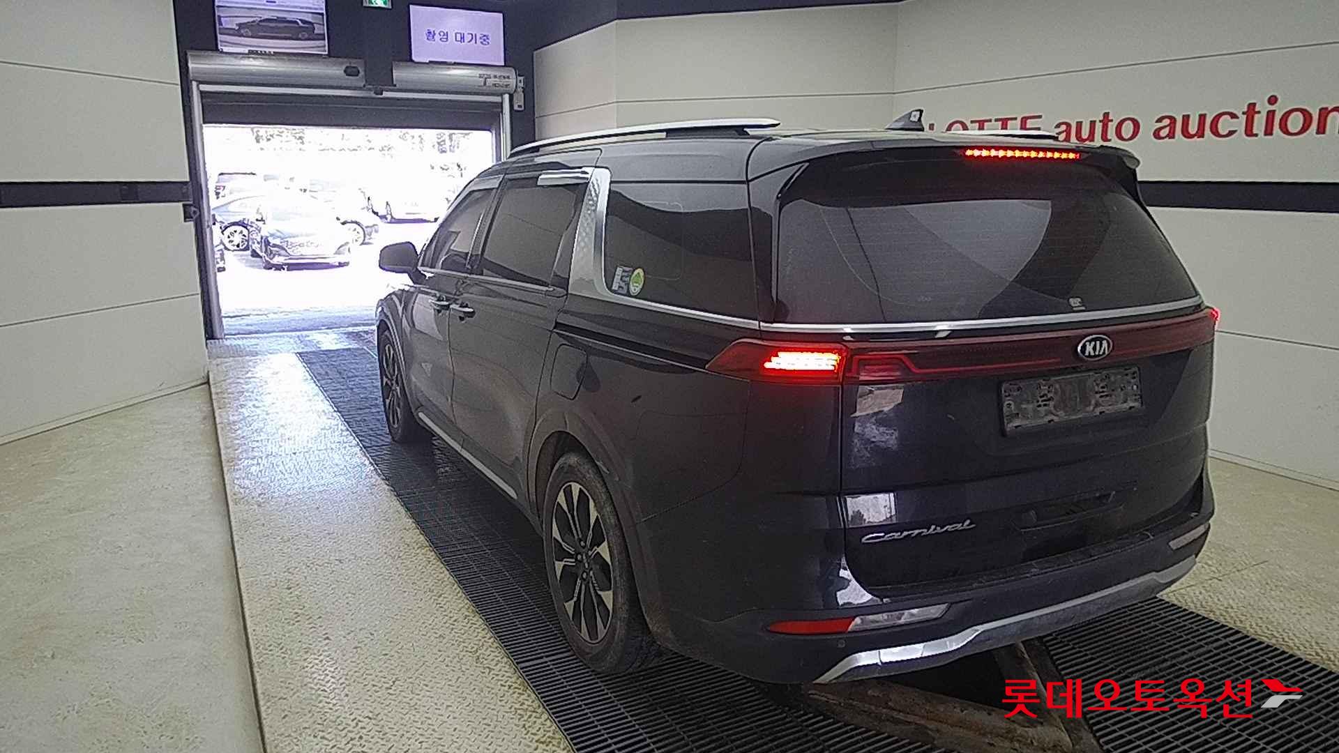 Kia Carnival id 2698293 из Кореи 9