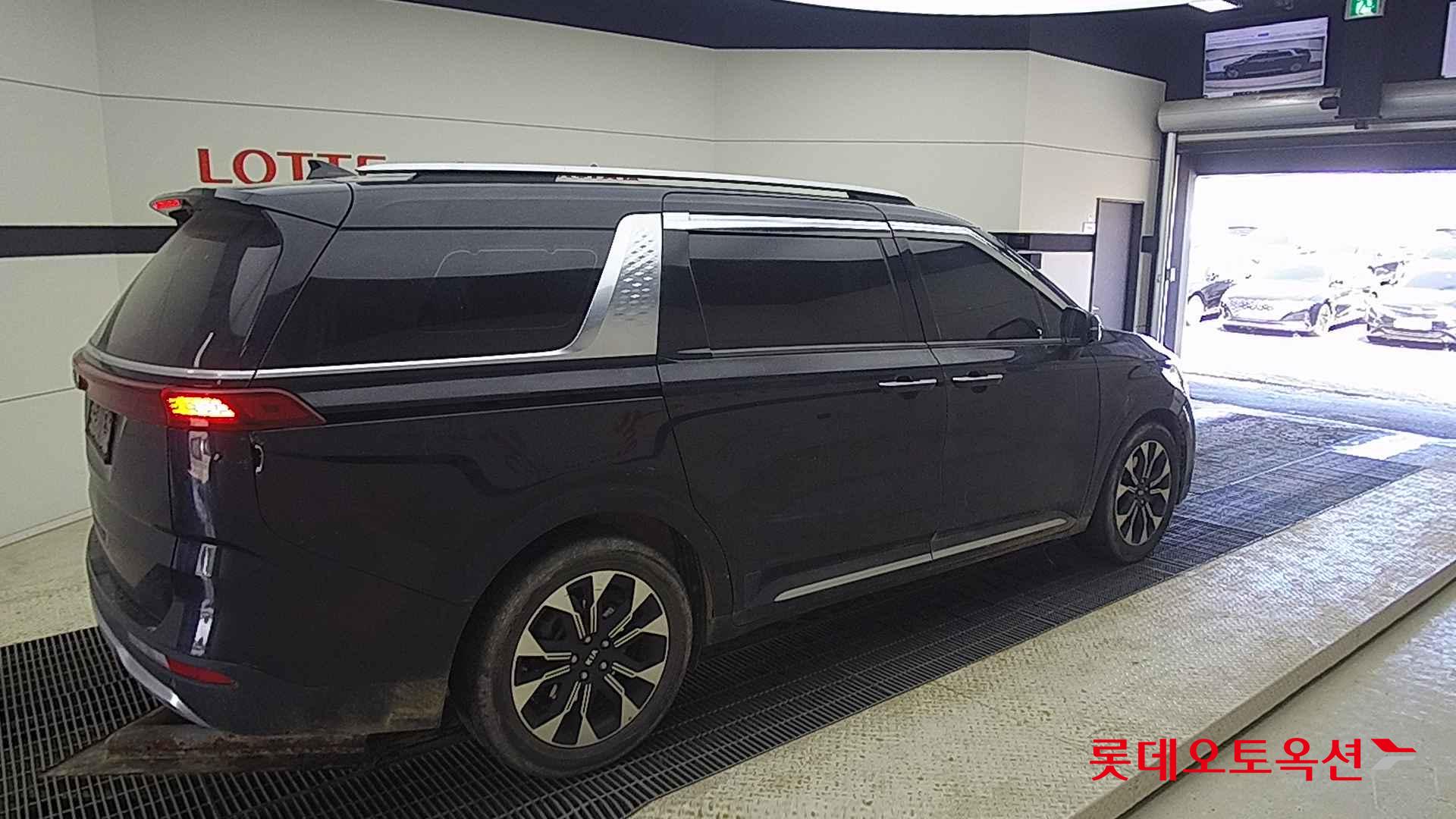 Kia Carnival id 2698293 из Кореи 19