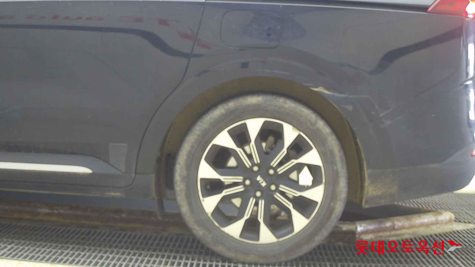 Kia Carnival id 2698293 из Кореи 22