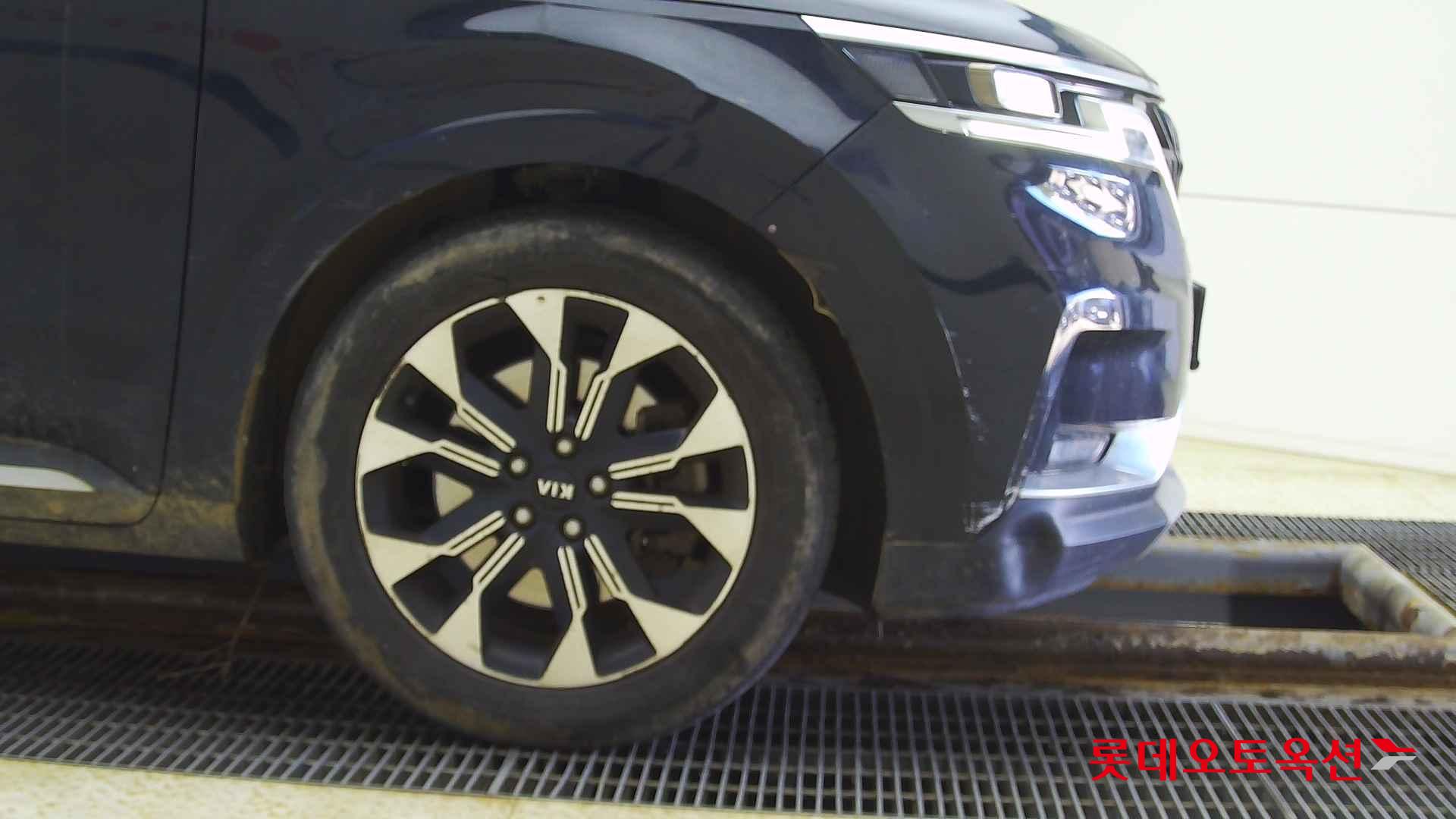 Kia Carnival id 2698293 из Кореи 23