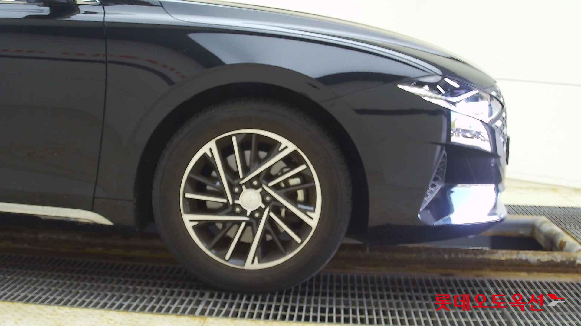 Hyundai Grandeur id 2668379 из Кореи 23
