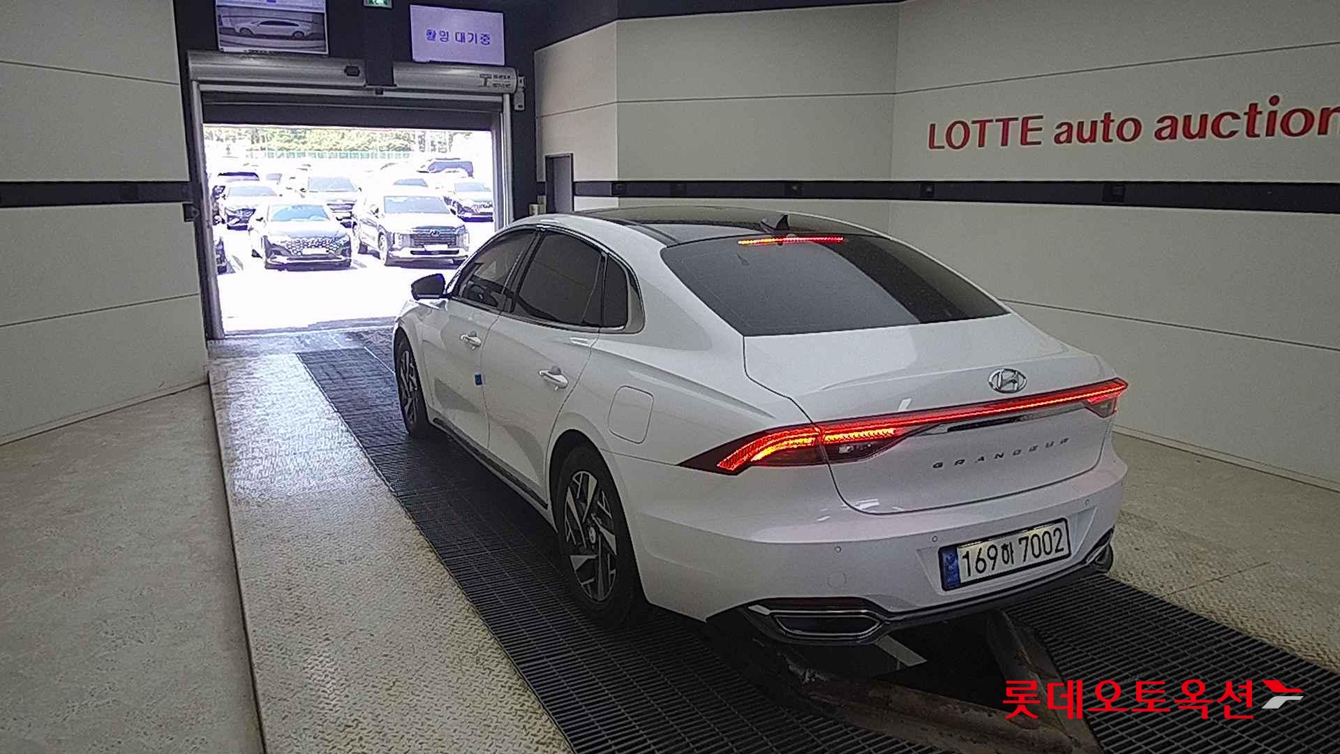 Hyundai Grandeur Hybrid id 2679420 из Кореи 9
