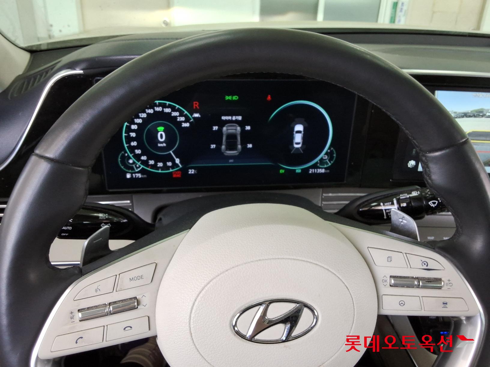 Hyundai Grandeur Hybrid id 2679420 из Кореи 29