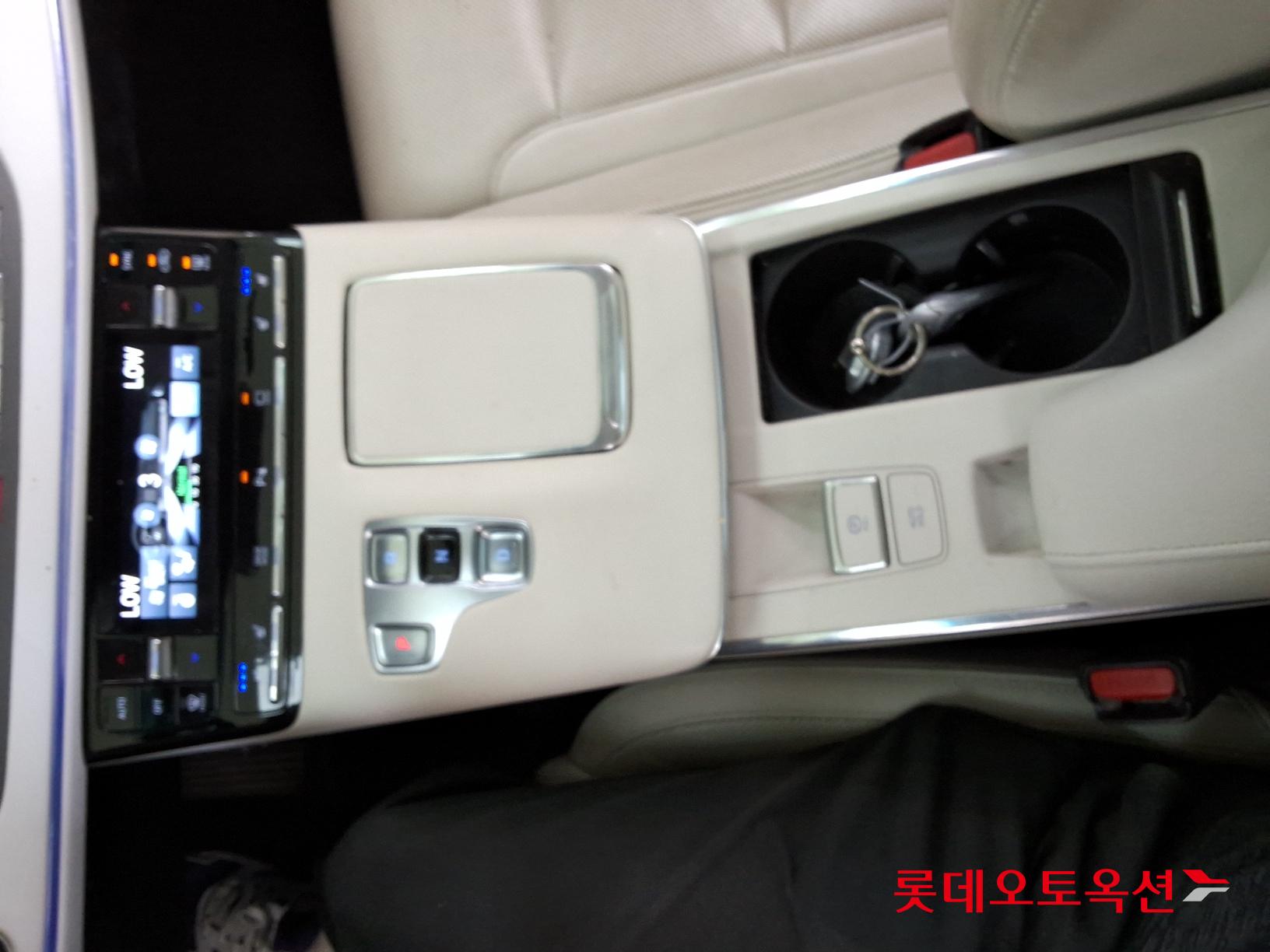 Hyundai Grandeur Hybrid id 2679420 из Кореи 31