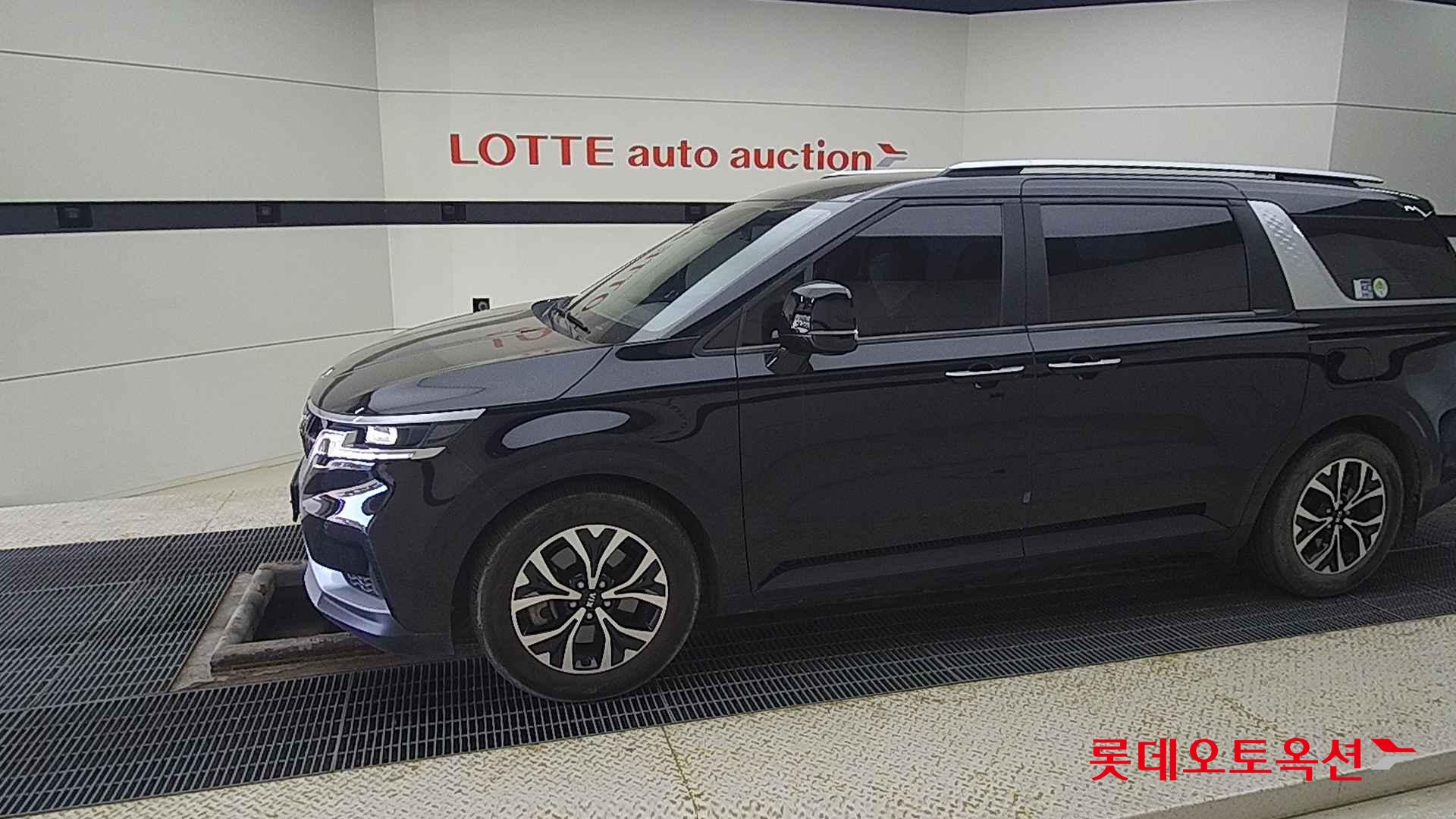 Kia Carnival id 2684505 из Кореи 12