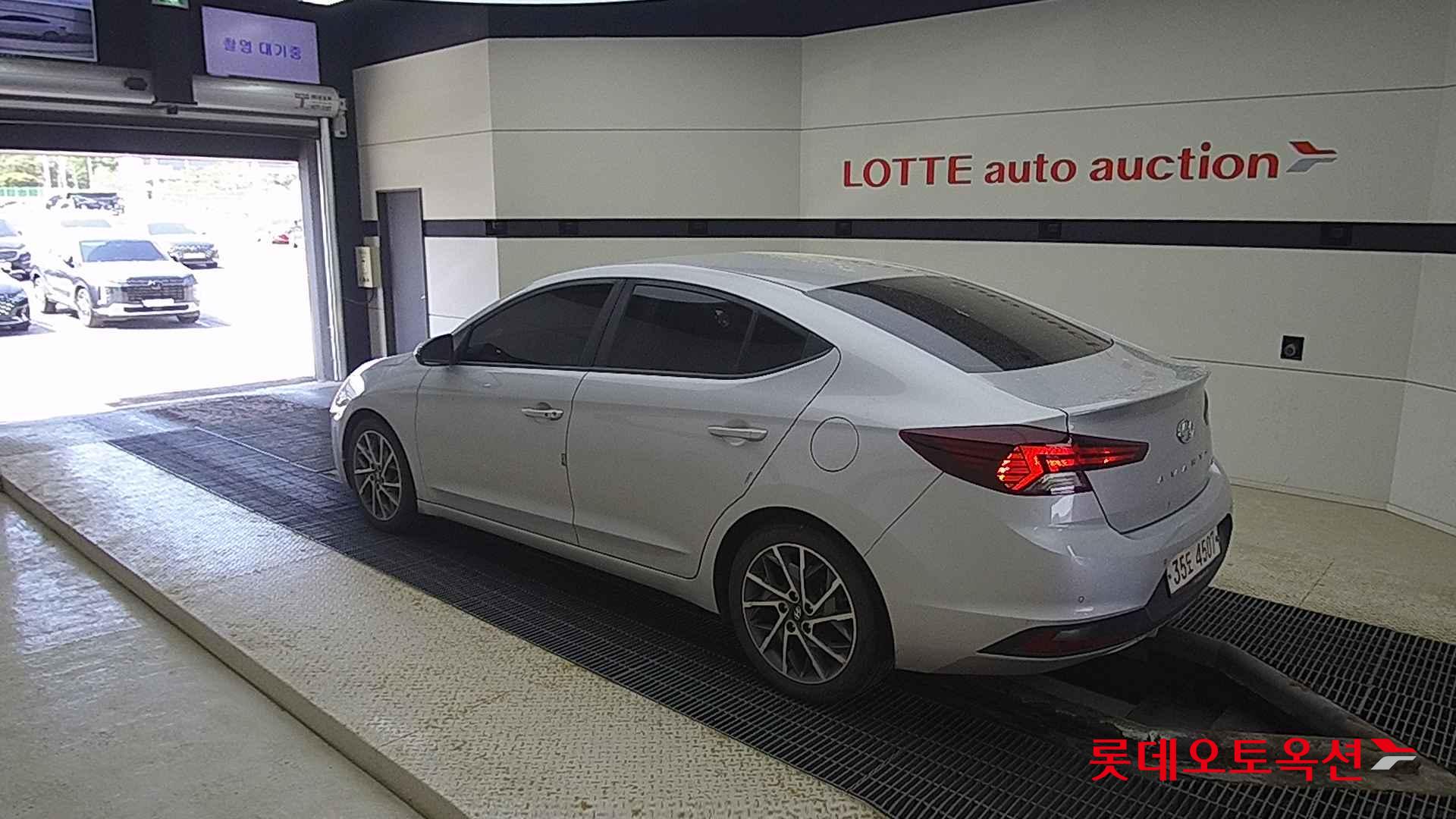 Hyundai Avante id 2698373 из Кореи 10