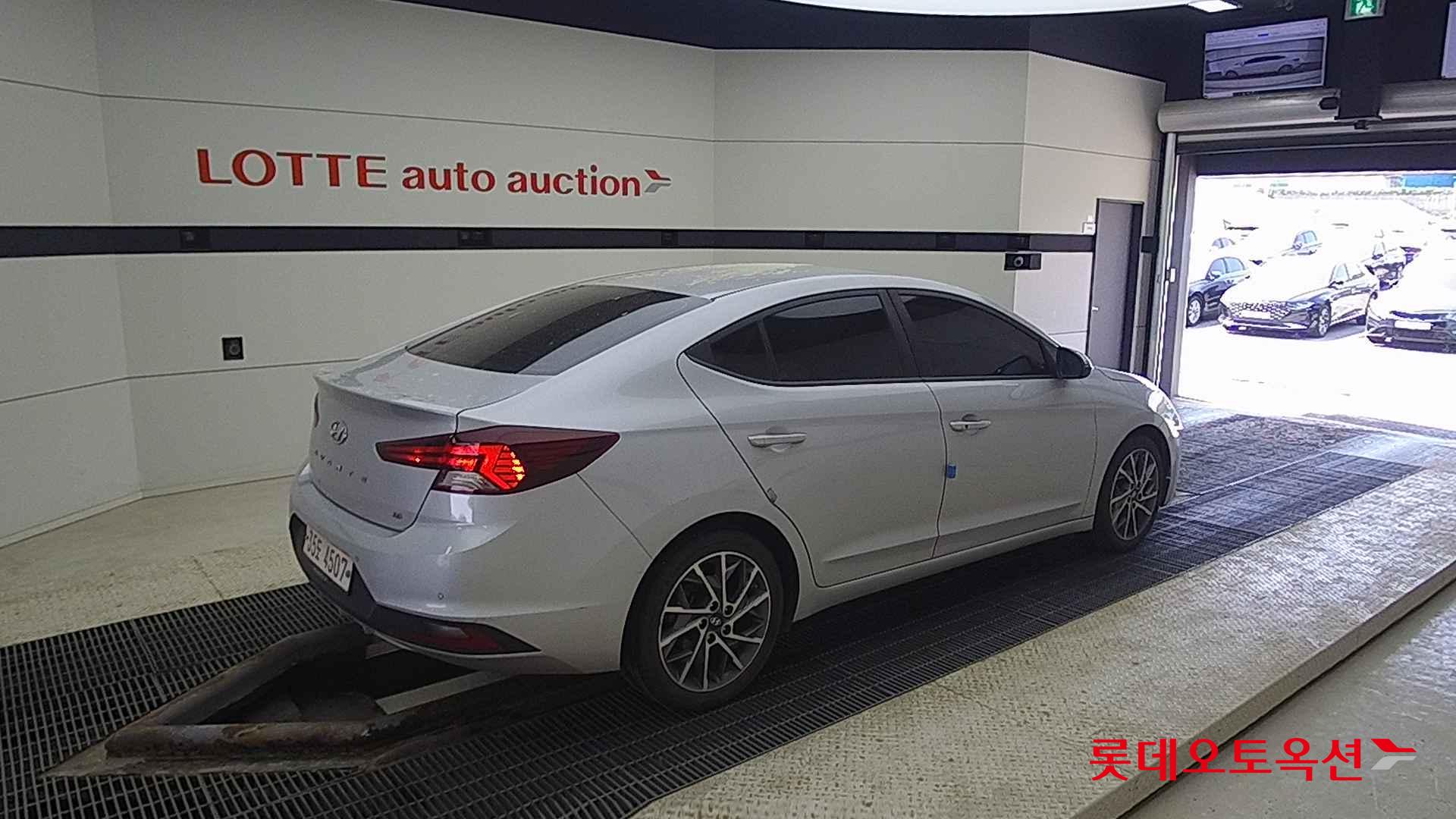 Hyundai Avante id 2698373 из Кореи 19