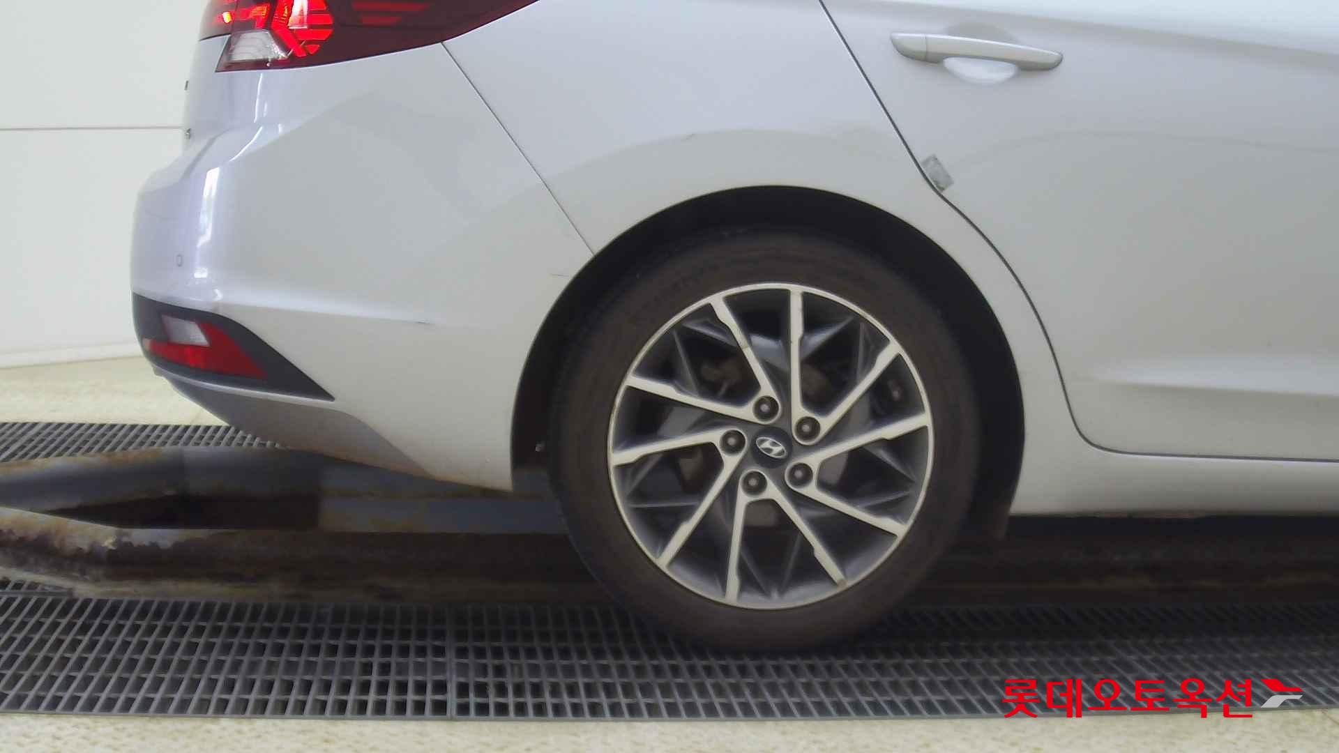 Hyundai Avante id 2698373 из Кореи 24