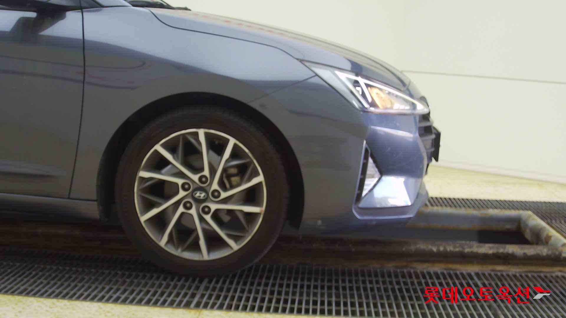 Hyundai Avante id 2703958 из Кореи 23