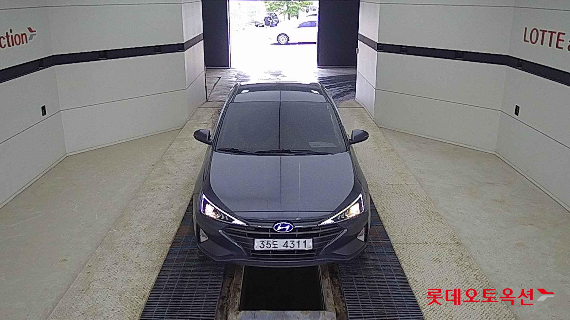 Hyundai Avante id 2704075 из Кореи 8