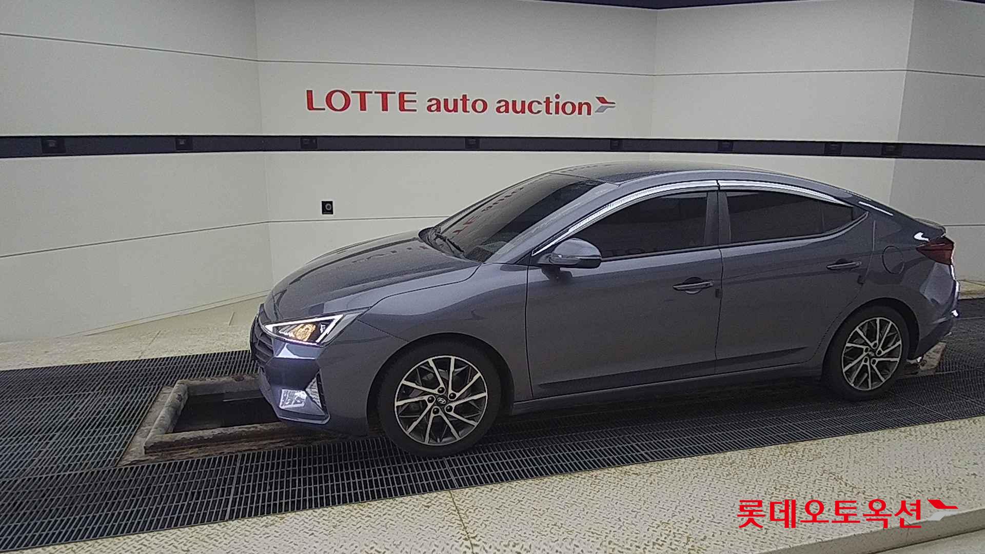 Hyundai Avante id 2704075 из Кореи 12