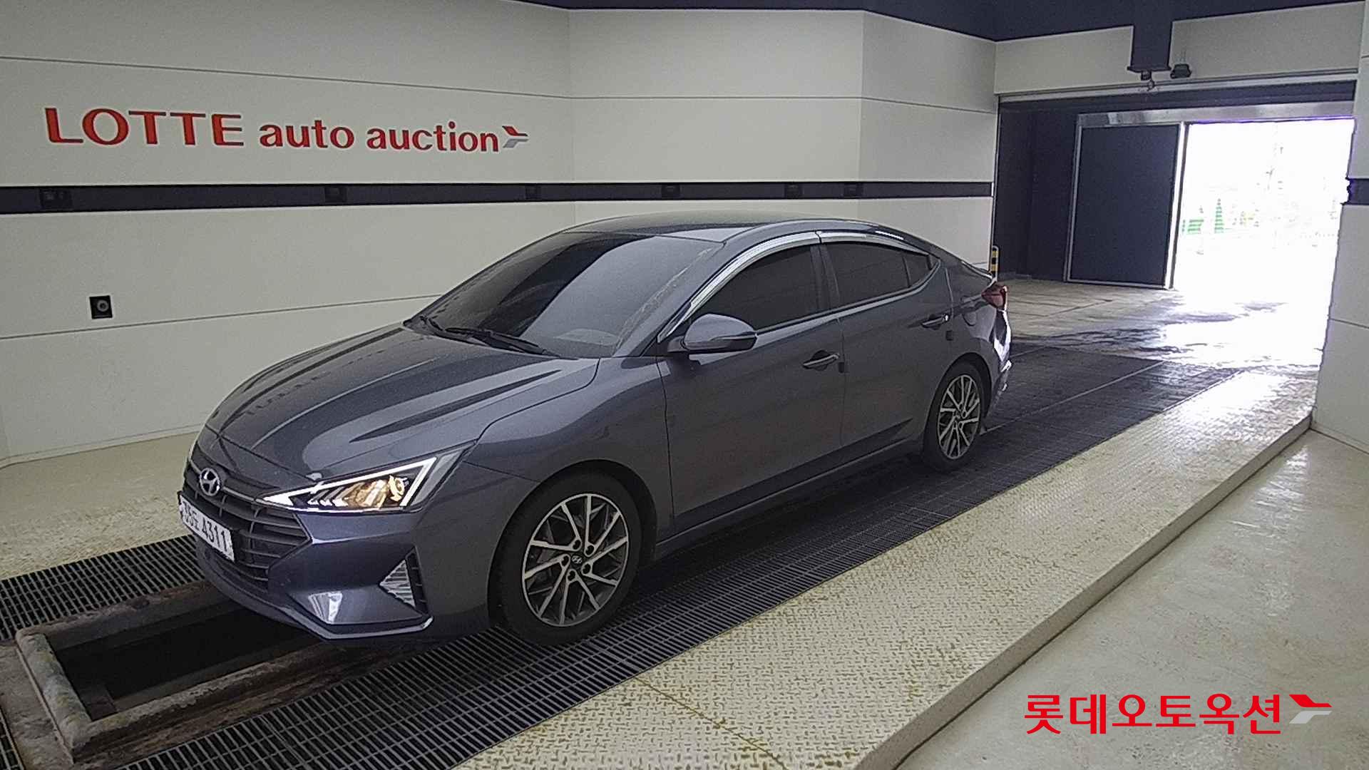 Hyundai Avante id 2704075 из Кореи 13