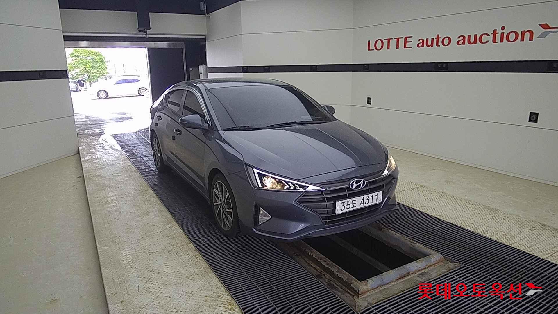 Hyundai Avante id 2704075 из Кореи 15