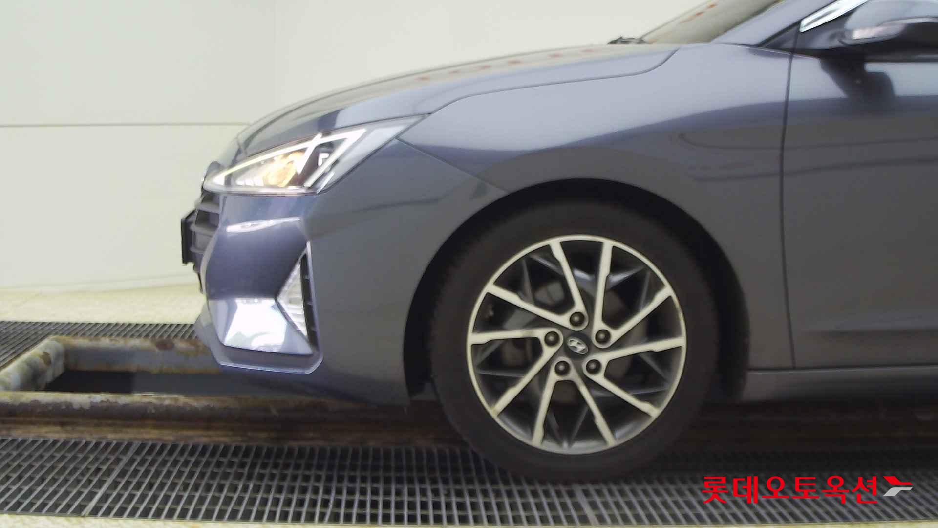 Hyundai Avante id 2704075 из Кореи 21