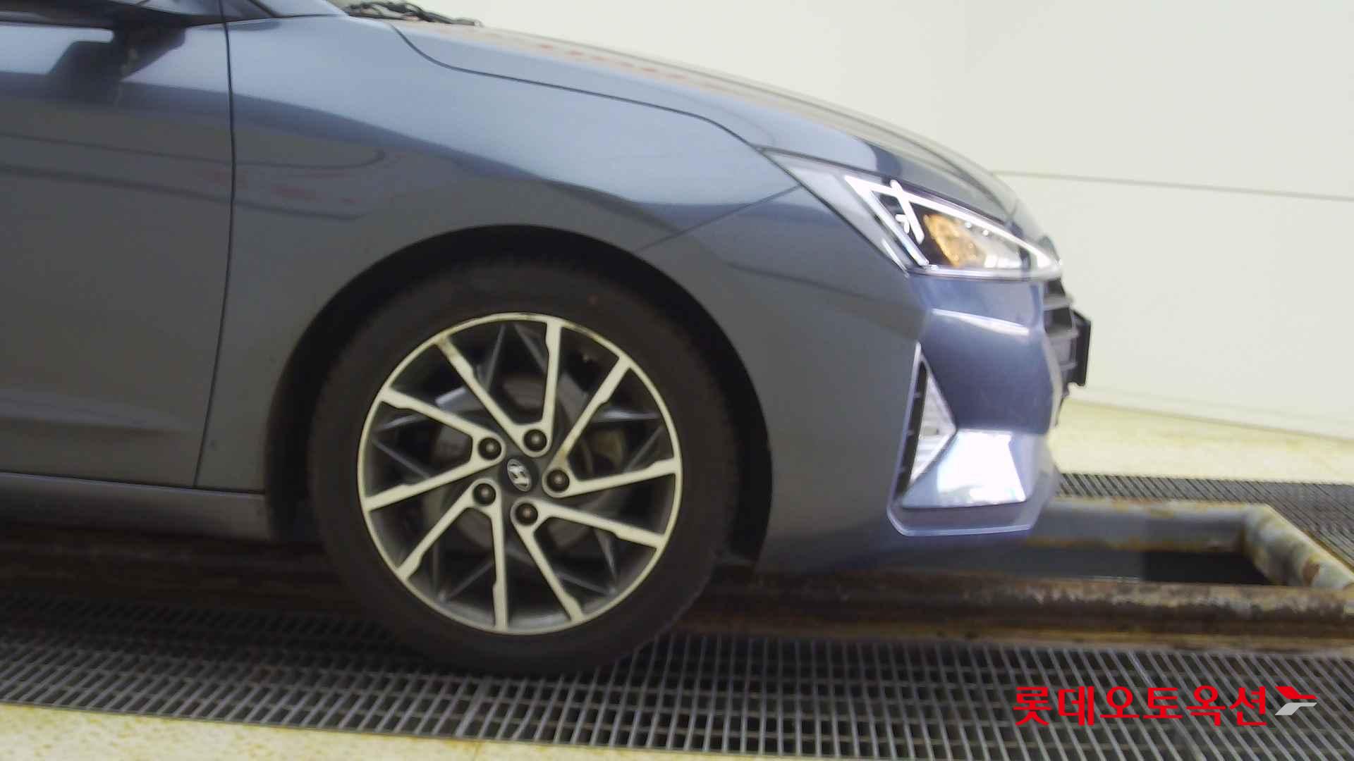 Hyundai Avante id 2704075 из Кореи 23