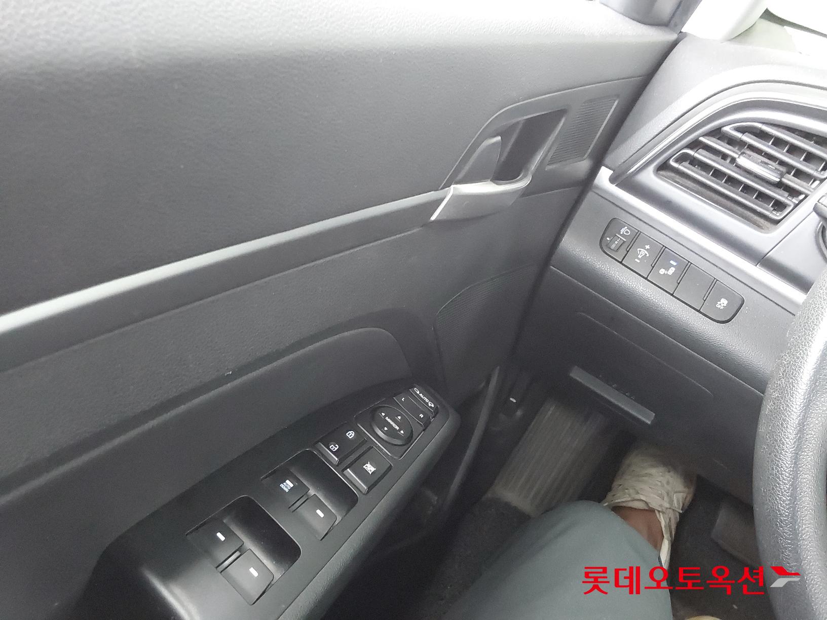 Hyundai Avante id 2704075 из Кореи 28