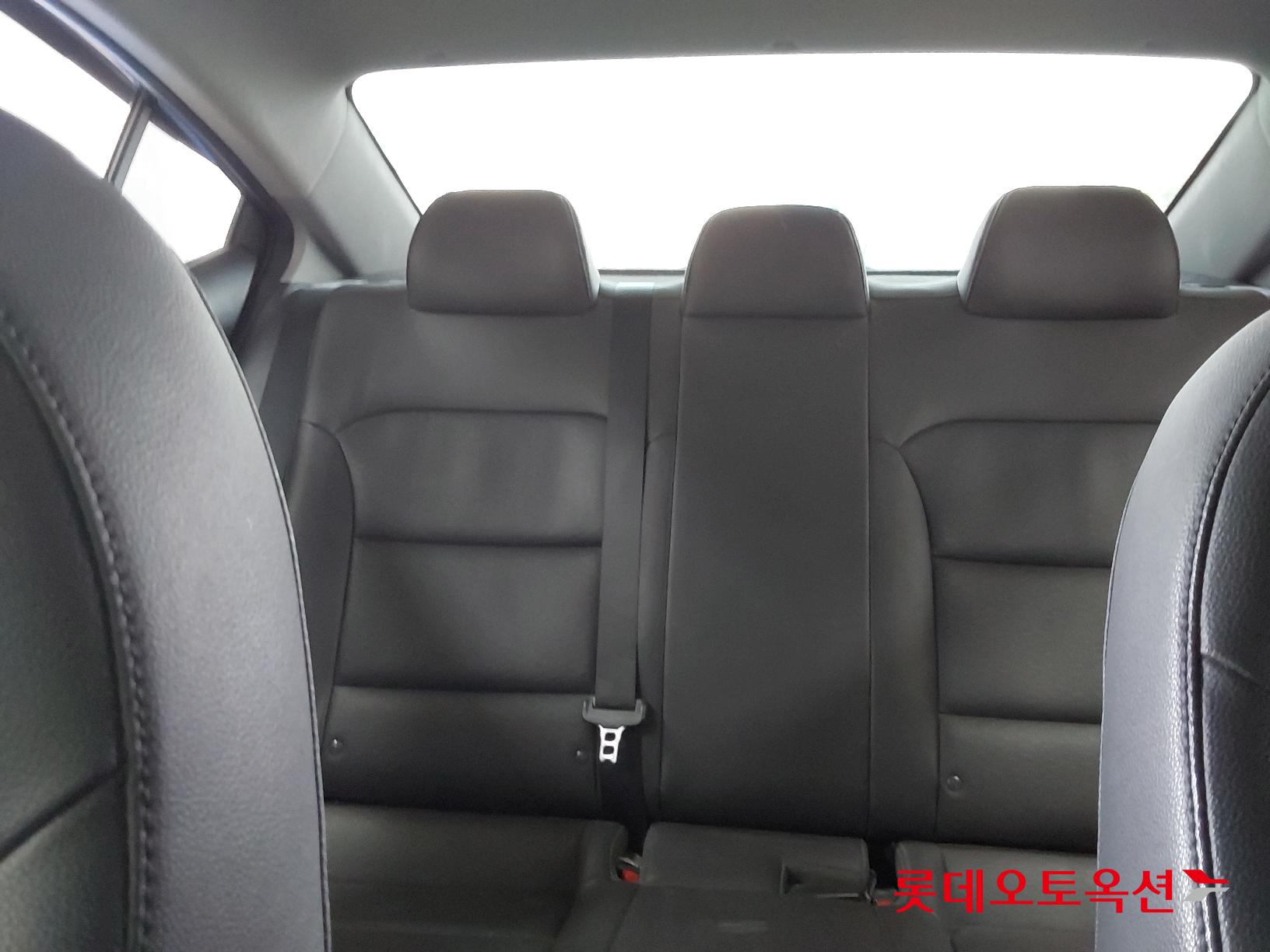 Hyundai Avante id 2704075 из Кореи 32