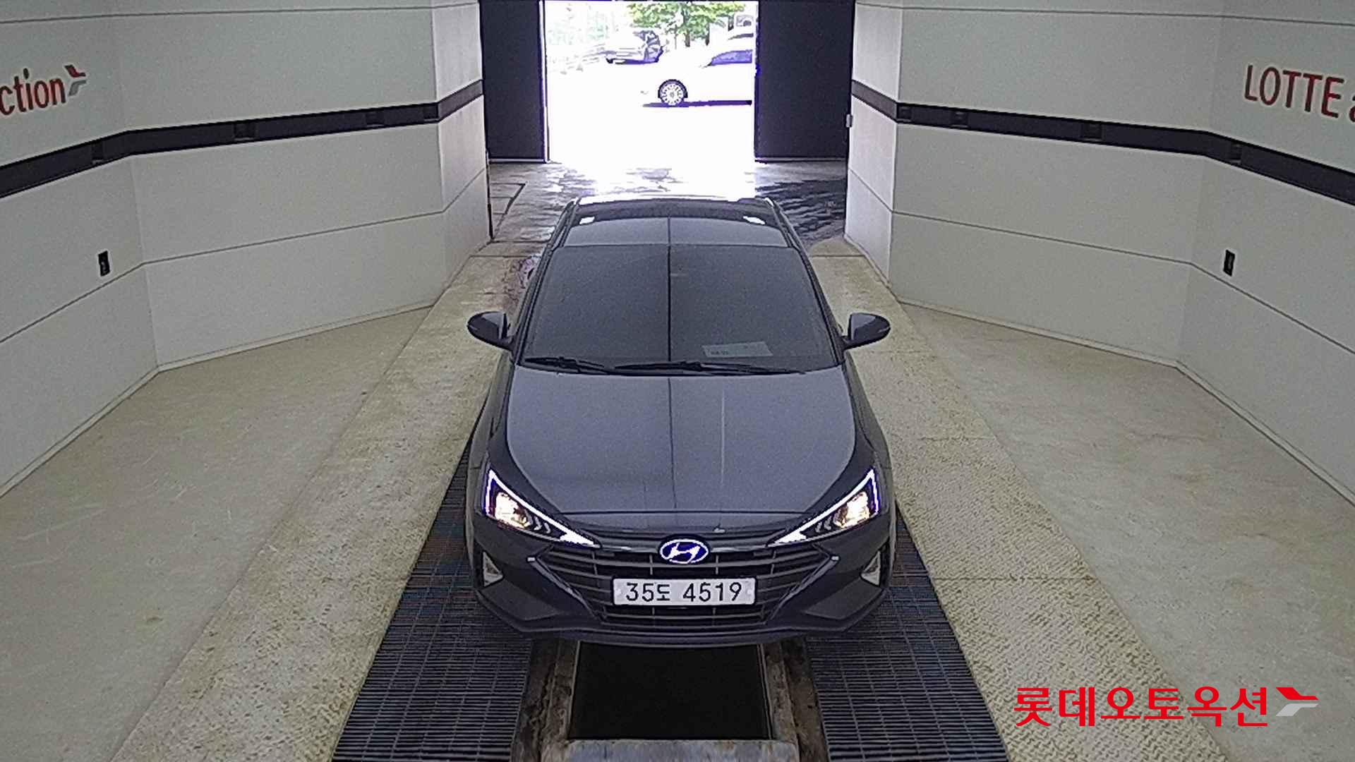 Hyundai Avante id 2703942 из Кореи 8